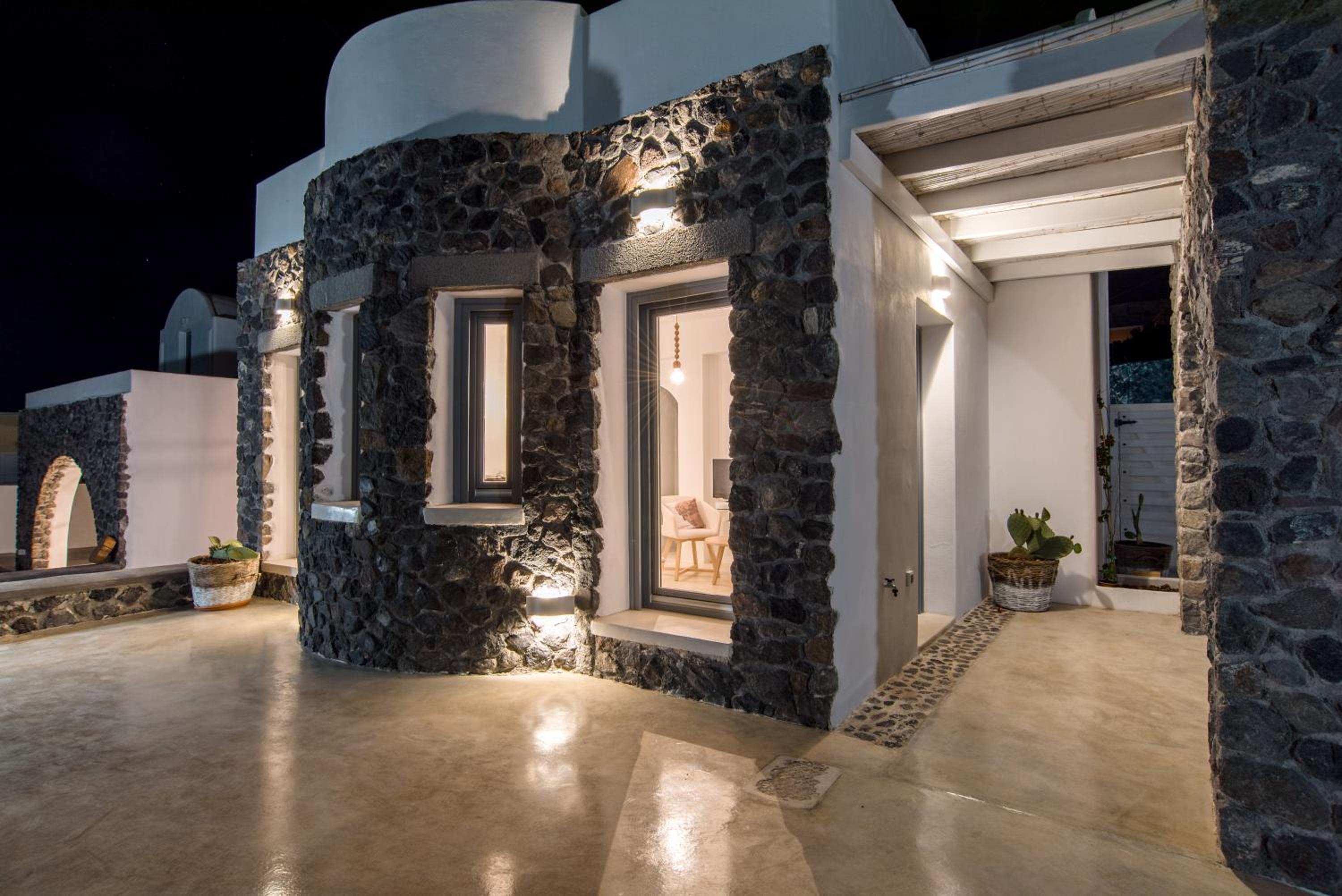 LAGADI SUITES by K&K