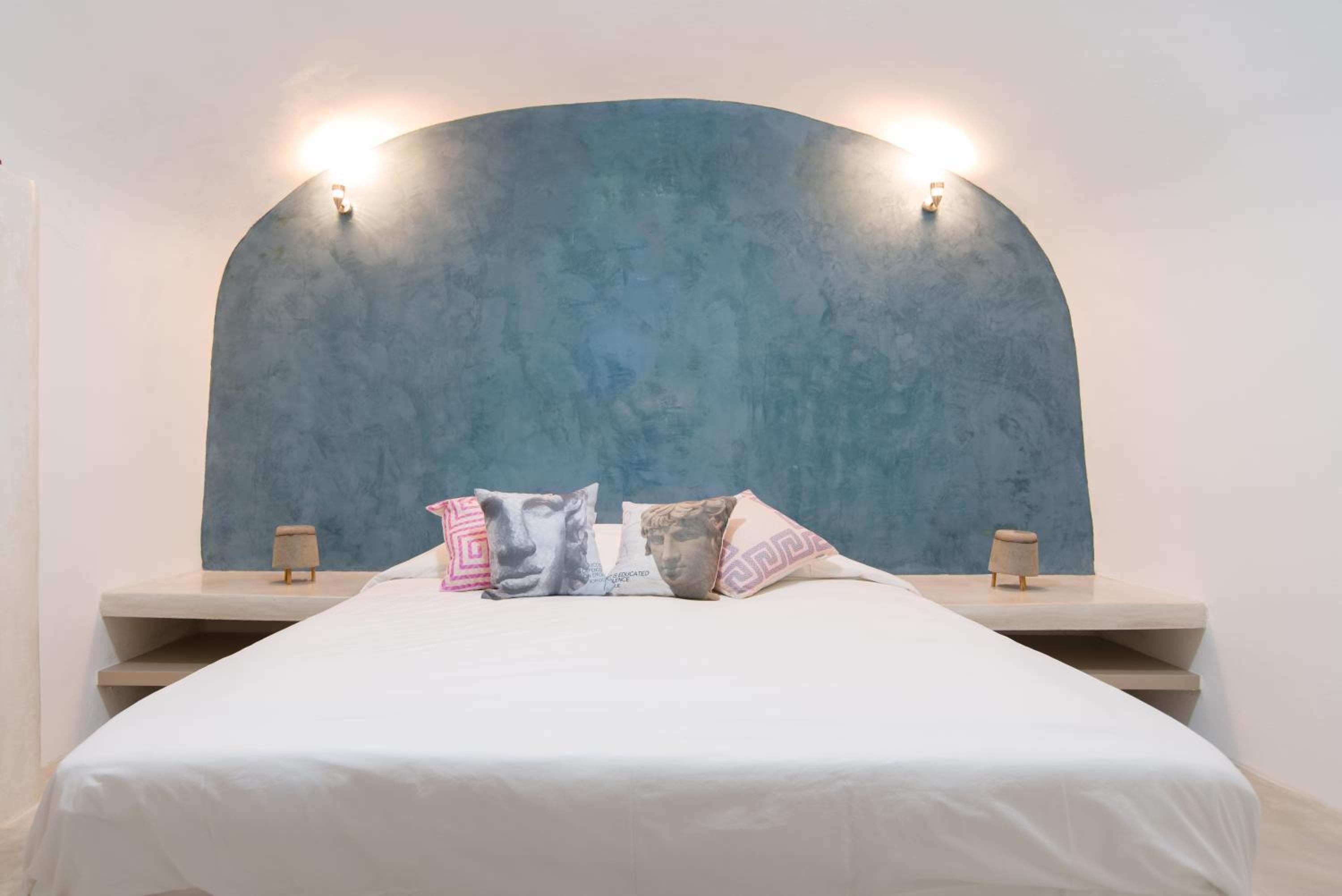 LAGADI SUITES by K&K