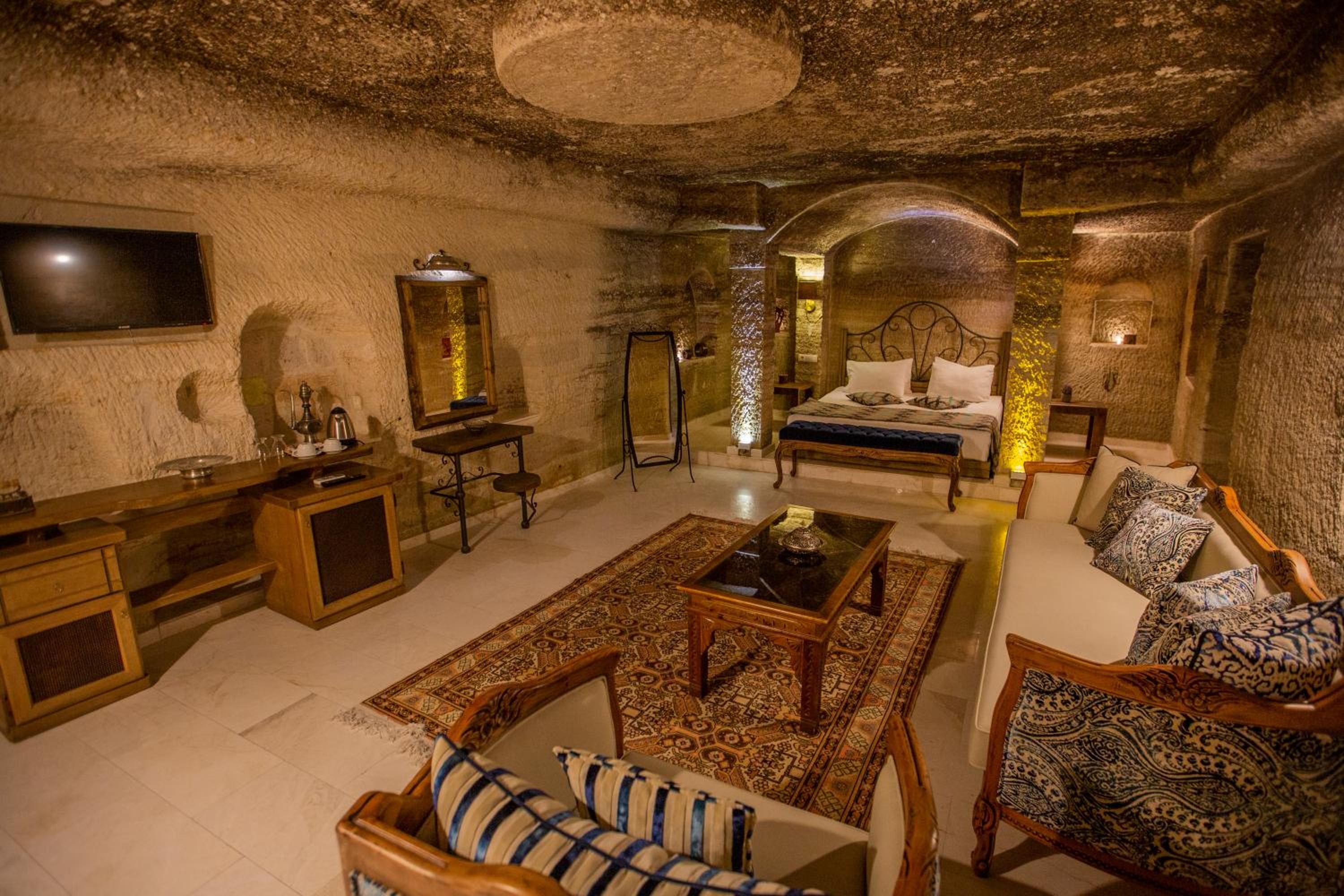 Divan Cave House - Image 9