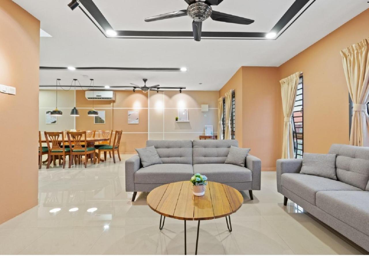 Suraya Homestay Semi-D photo 5