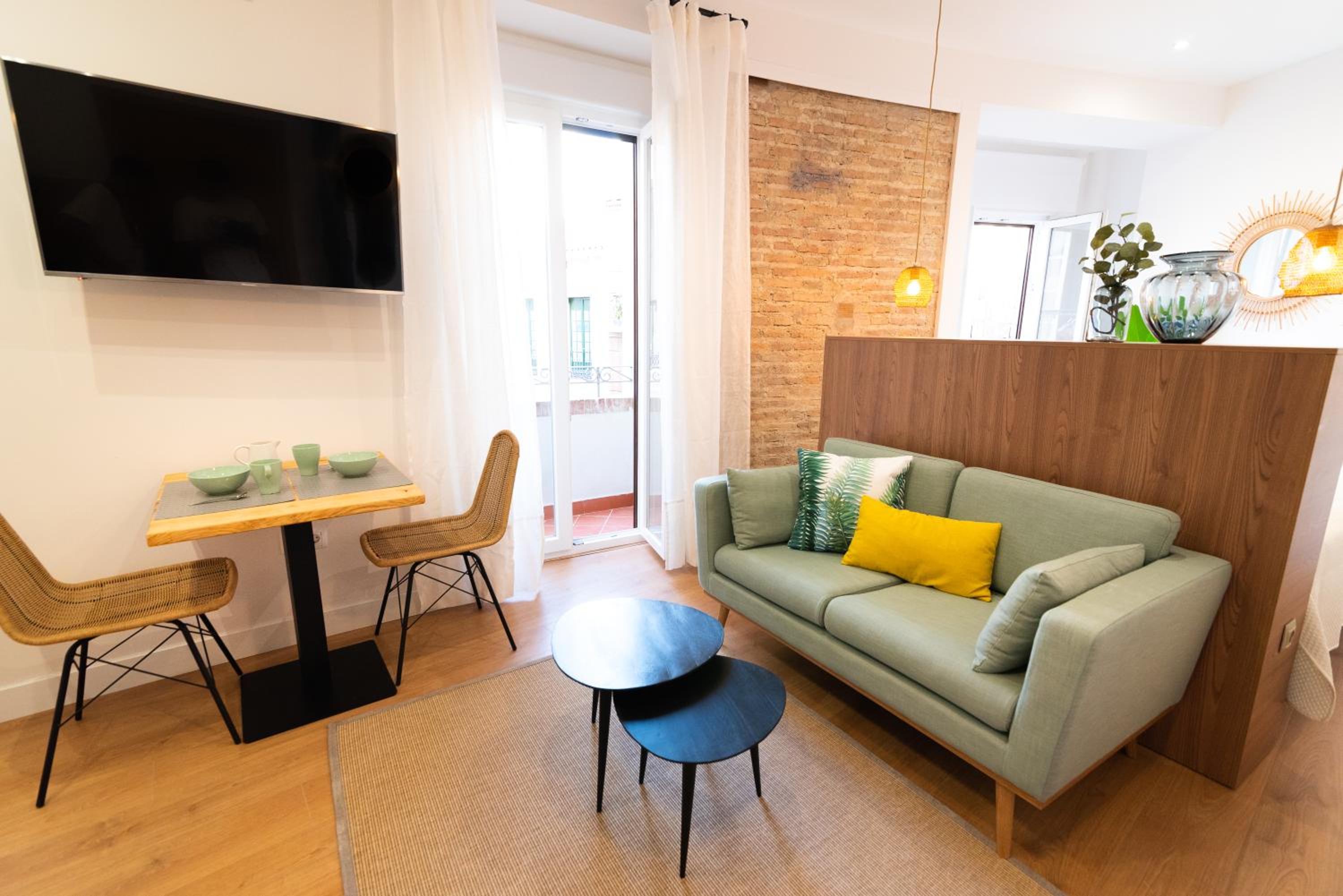 Chinitas Santos Apartments