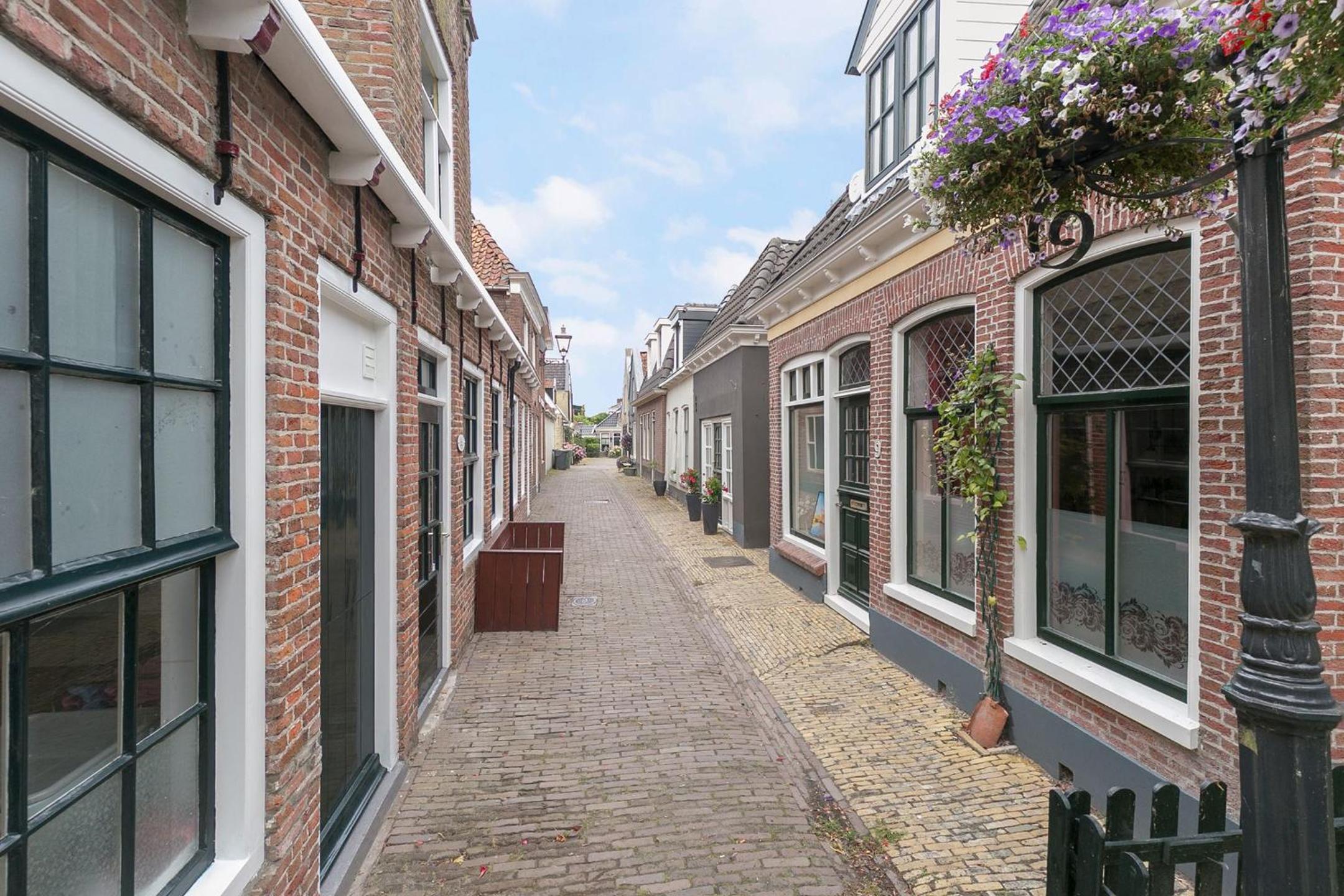 Knus vertoeven in een historisch pand in Grou. view 5