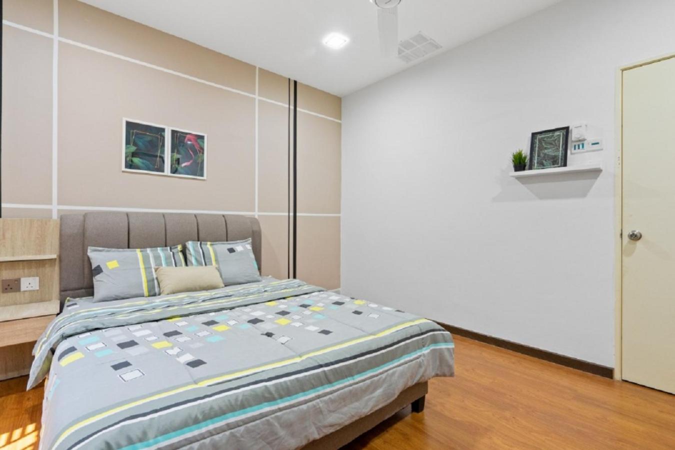 Suraya Homestay Semi-D view 2