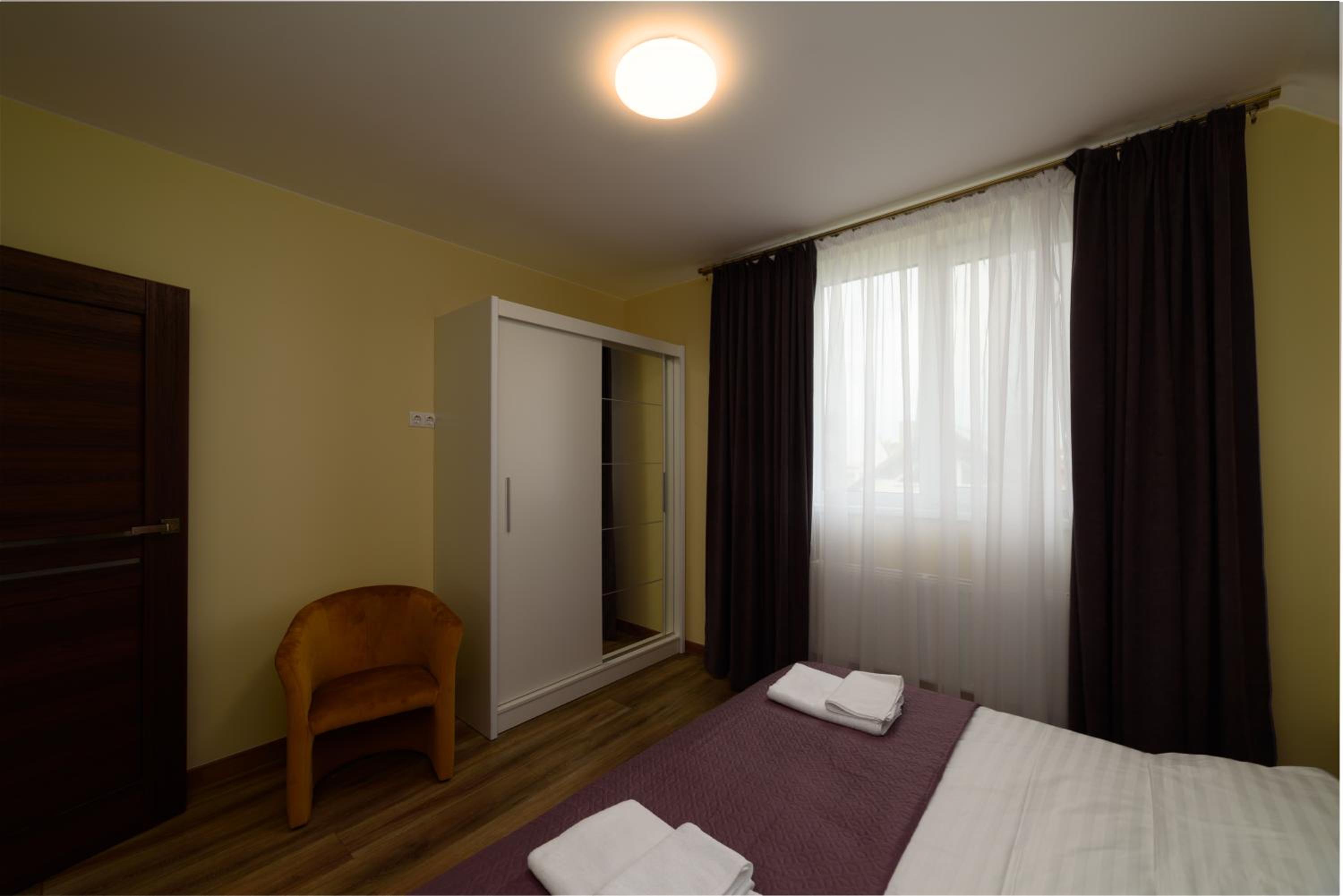 TAKO Apartments parking free