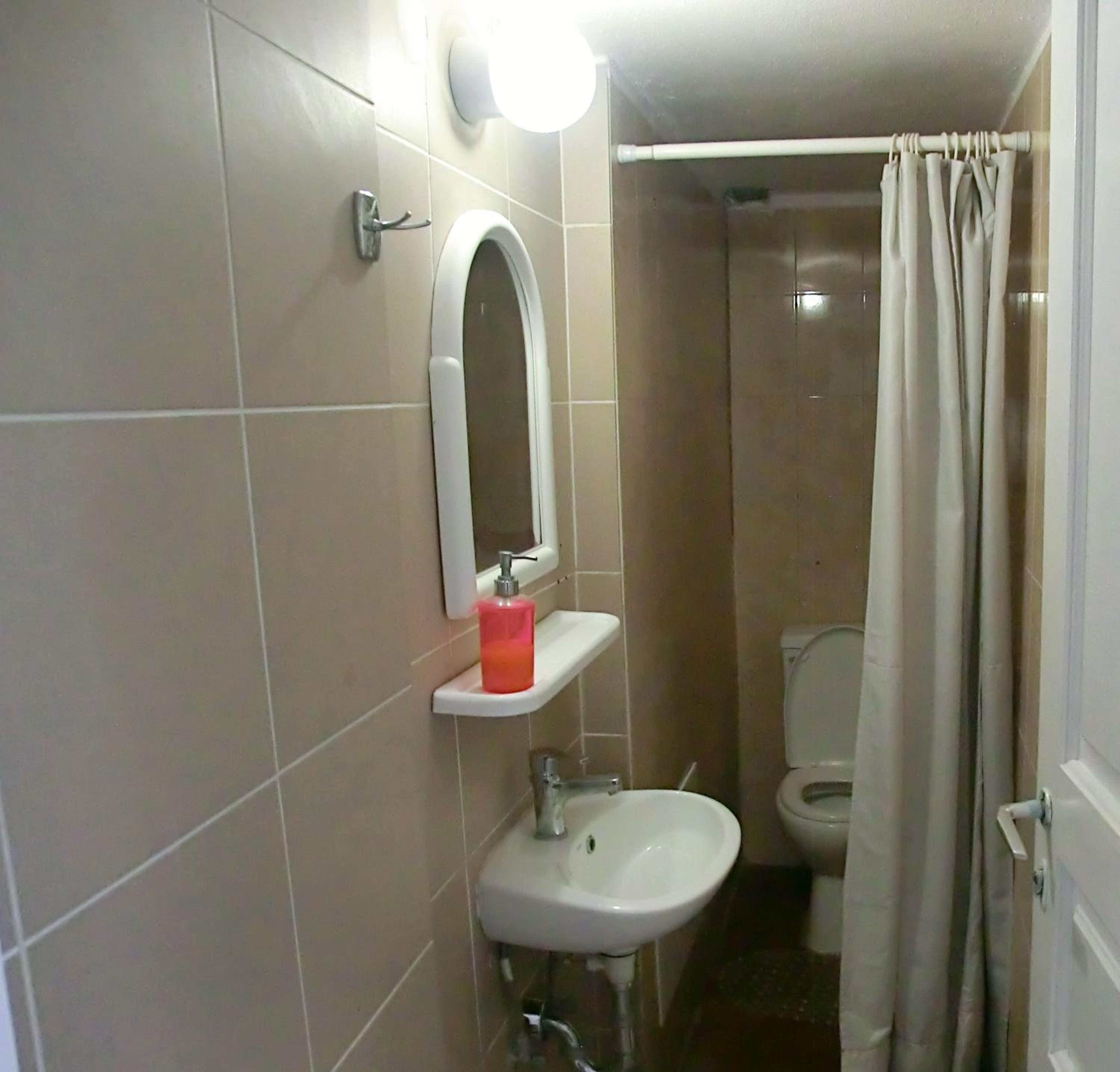 Santorini Camping & Hostel