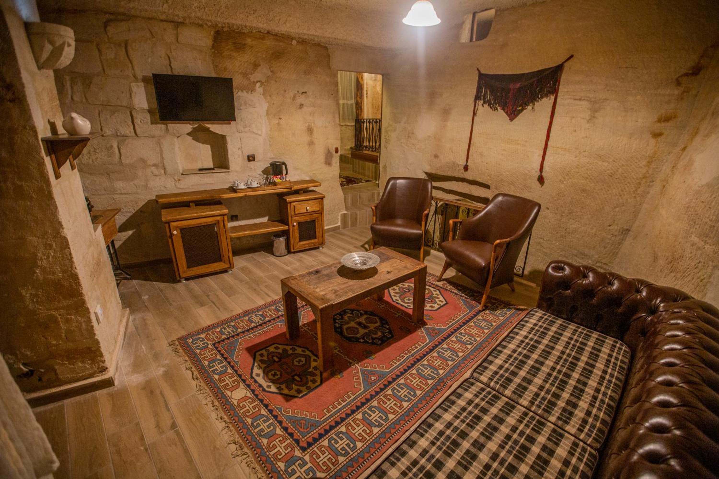 Divan Cave House - Image 34
