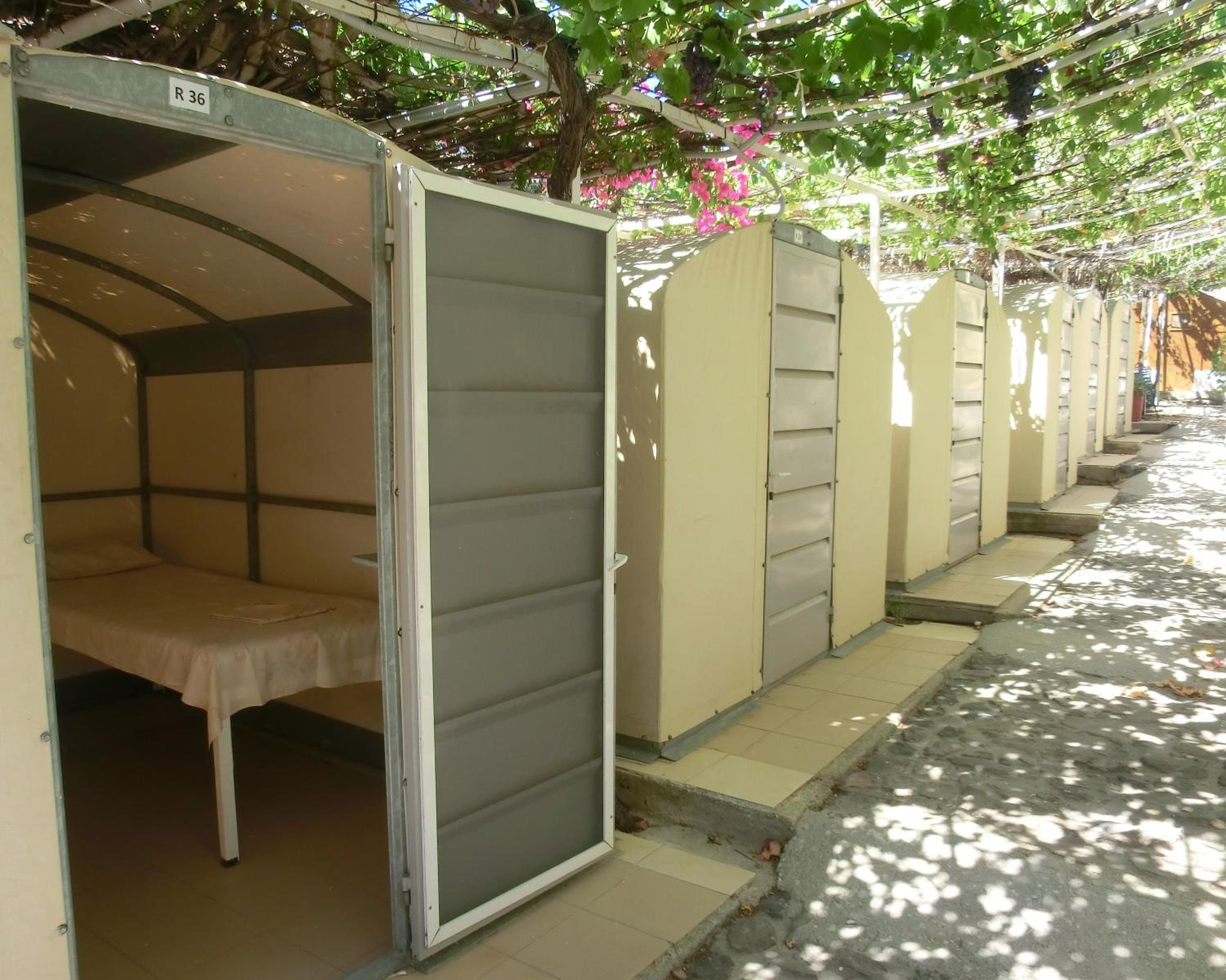 Santorini Camping & Hostel