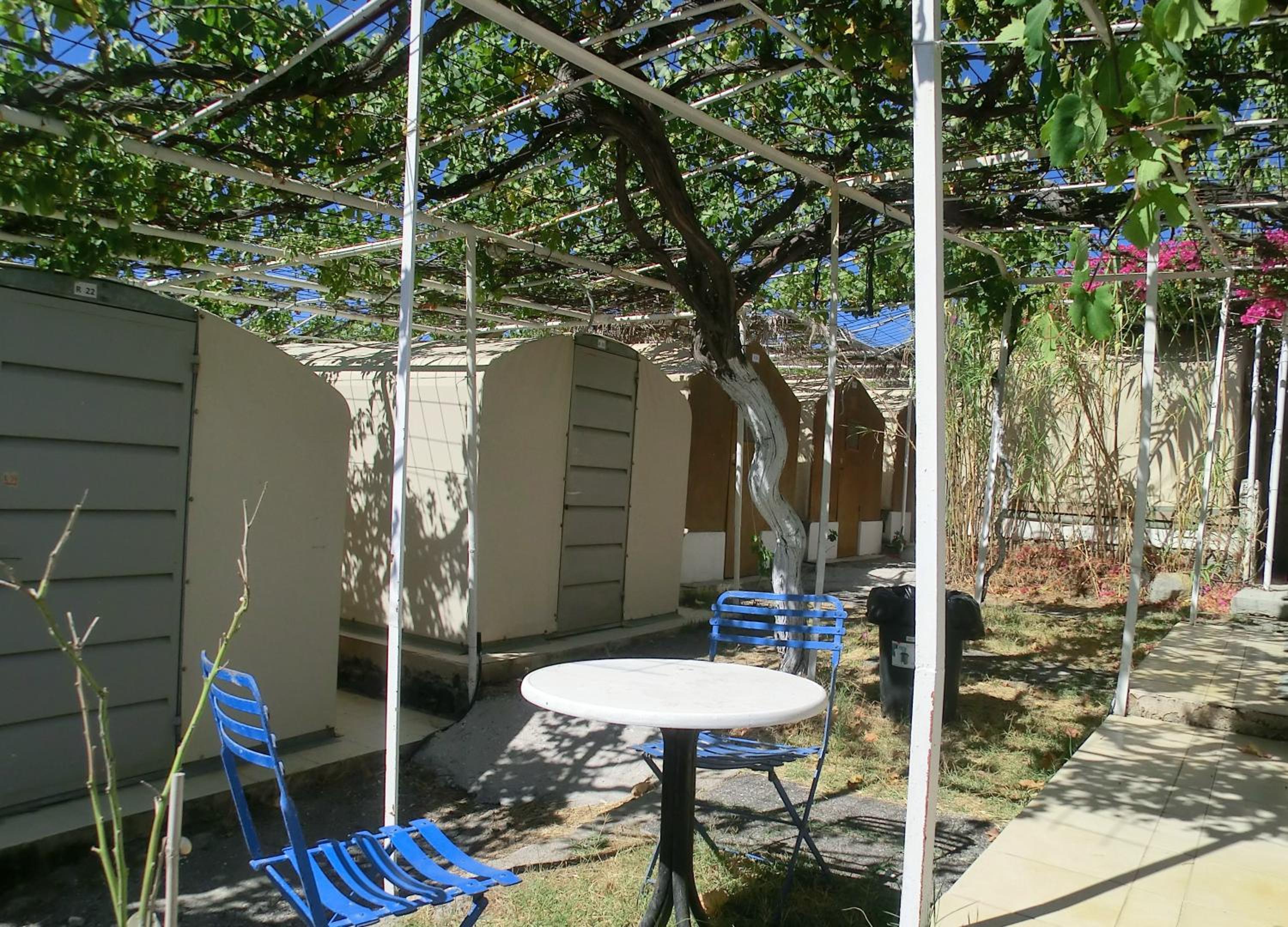 Santorini Camping & Hostel