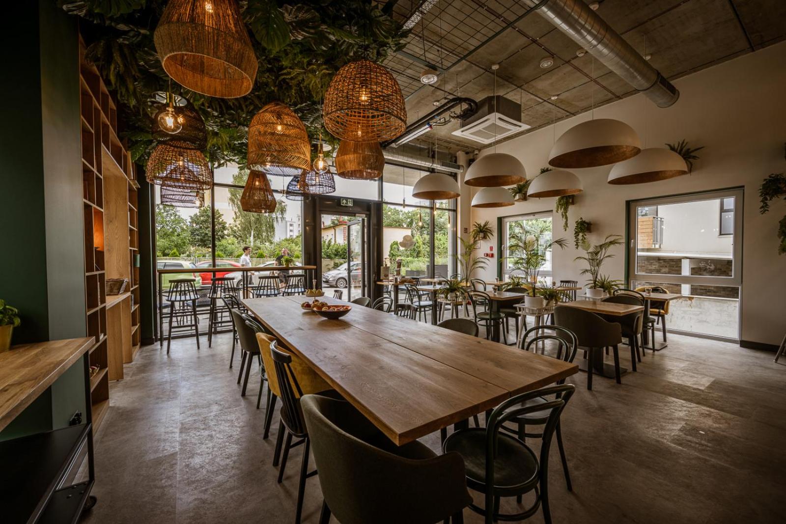 restaurant