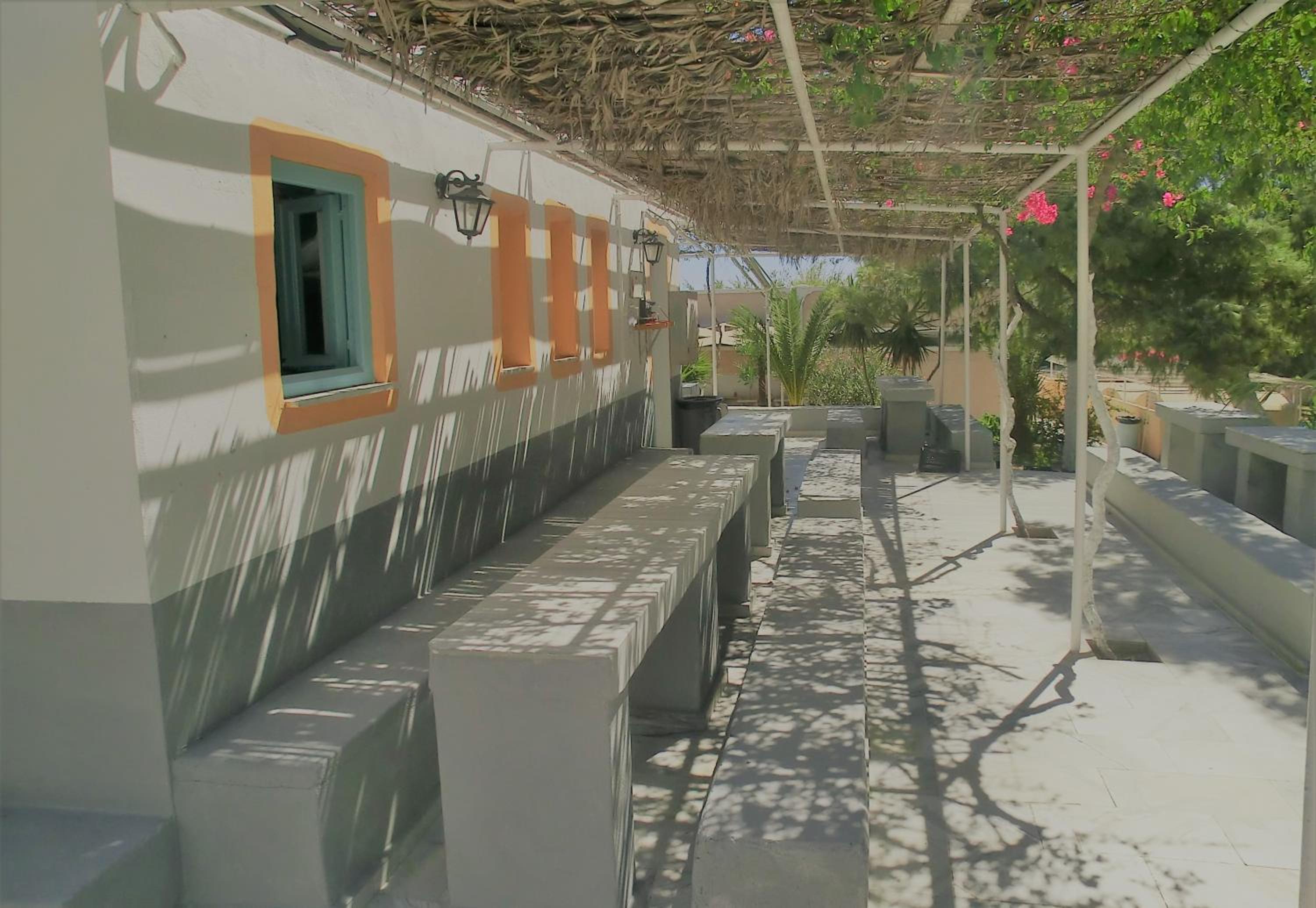 Santorini Camping & Hostel