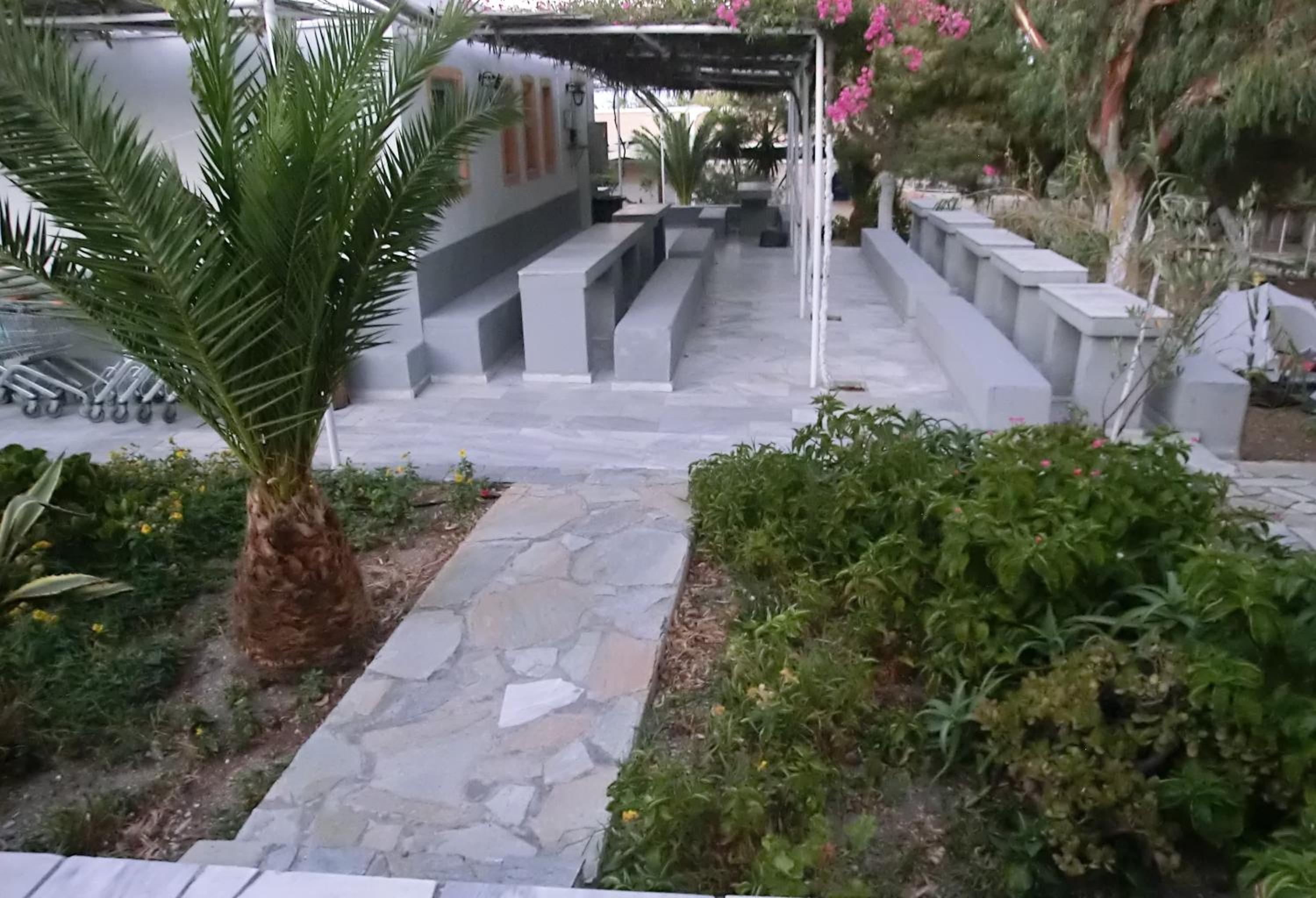 Santorini Camping & Hostel
