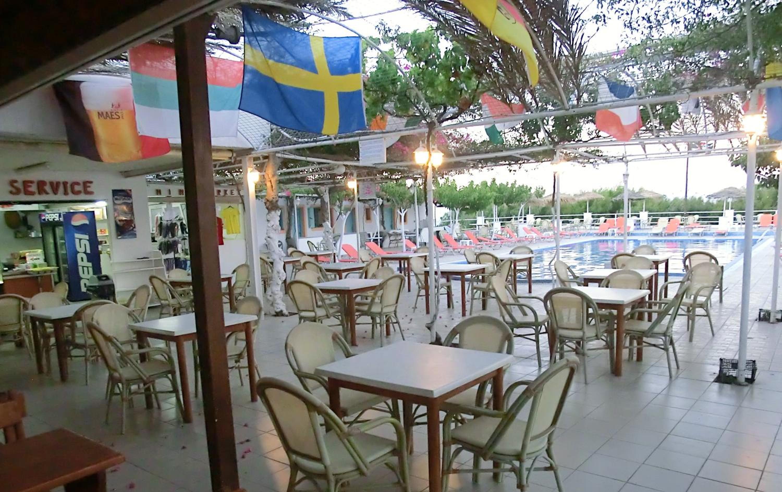 Santorini Camping & Hostel