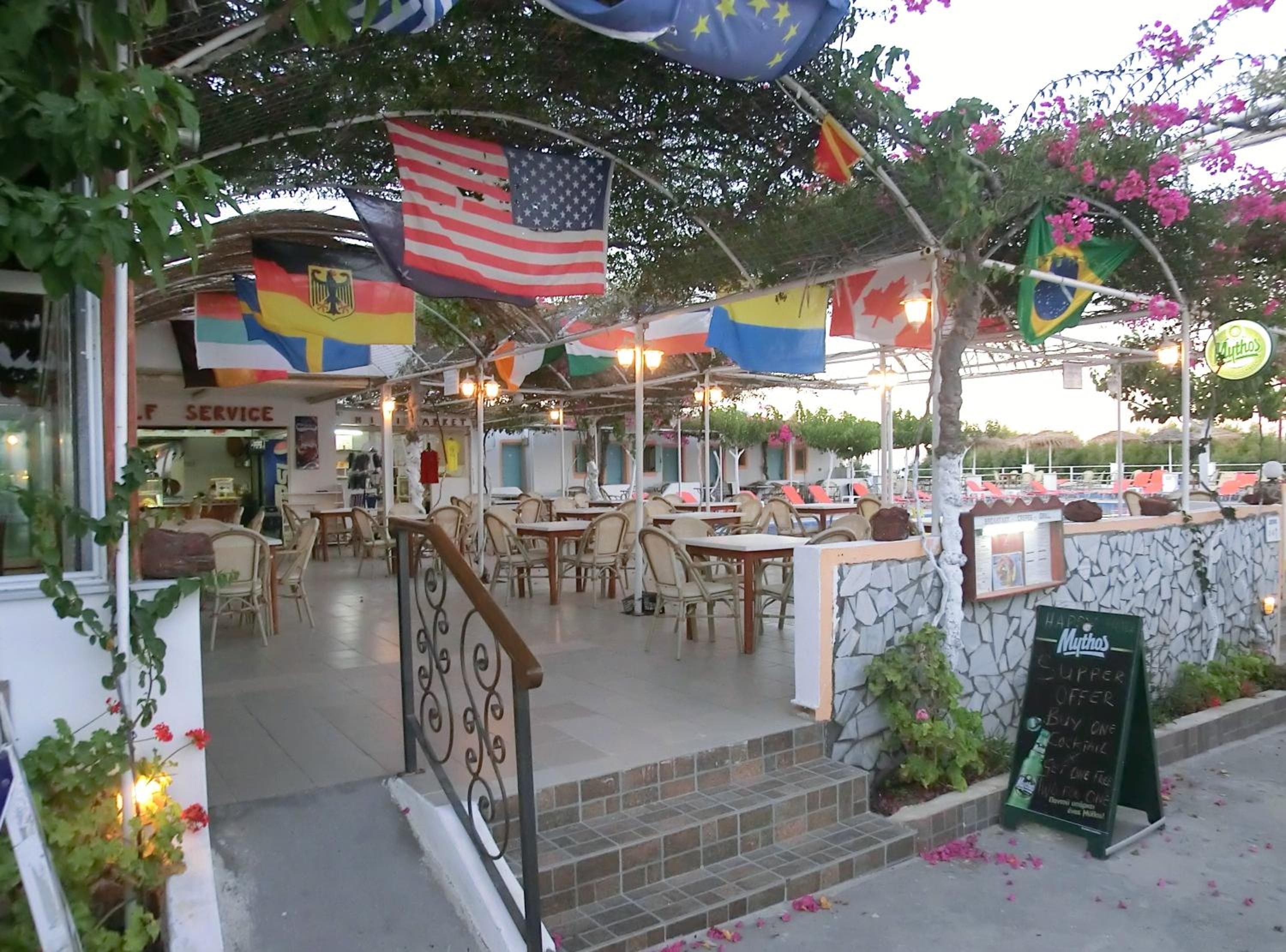 Santorini Camping & Hostel