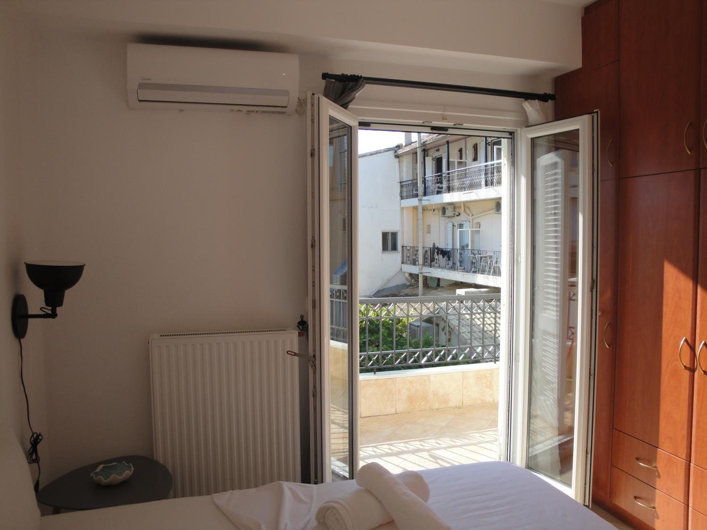 Apartment2-Rosanna view 3
