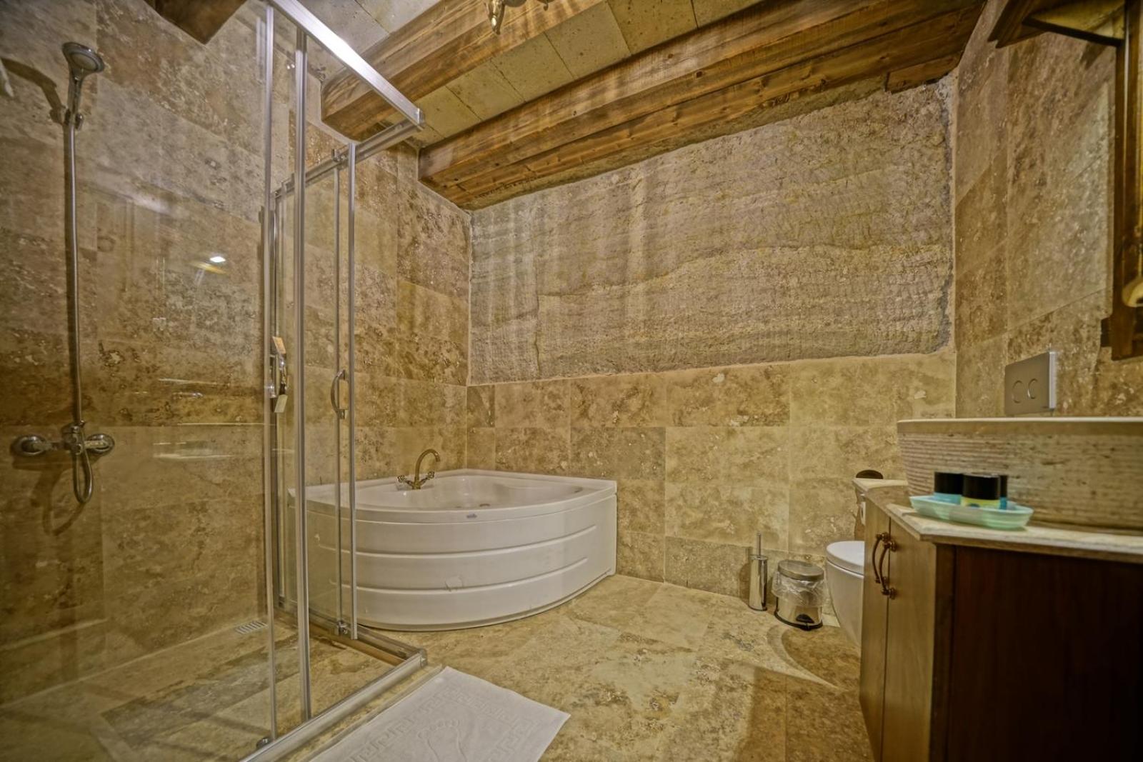 Balloon Cave Hotel - Image 93