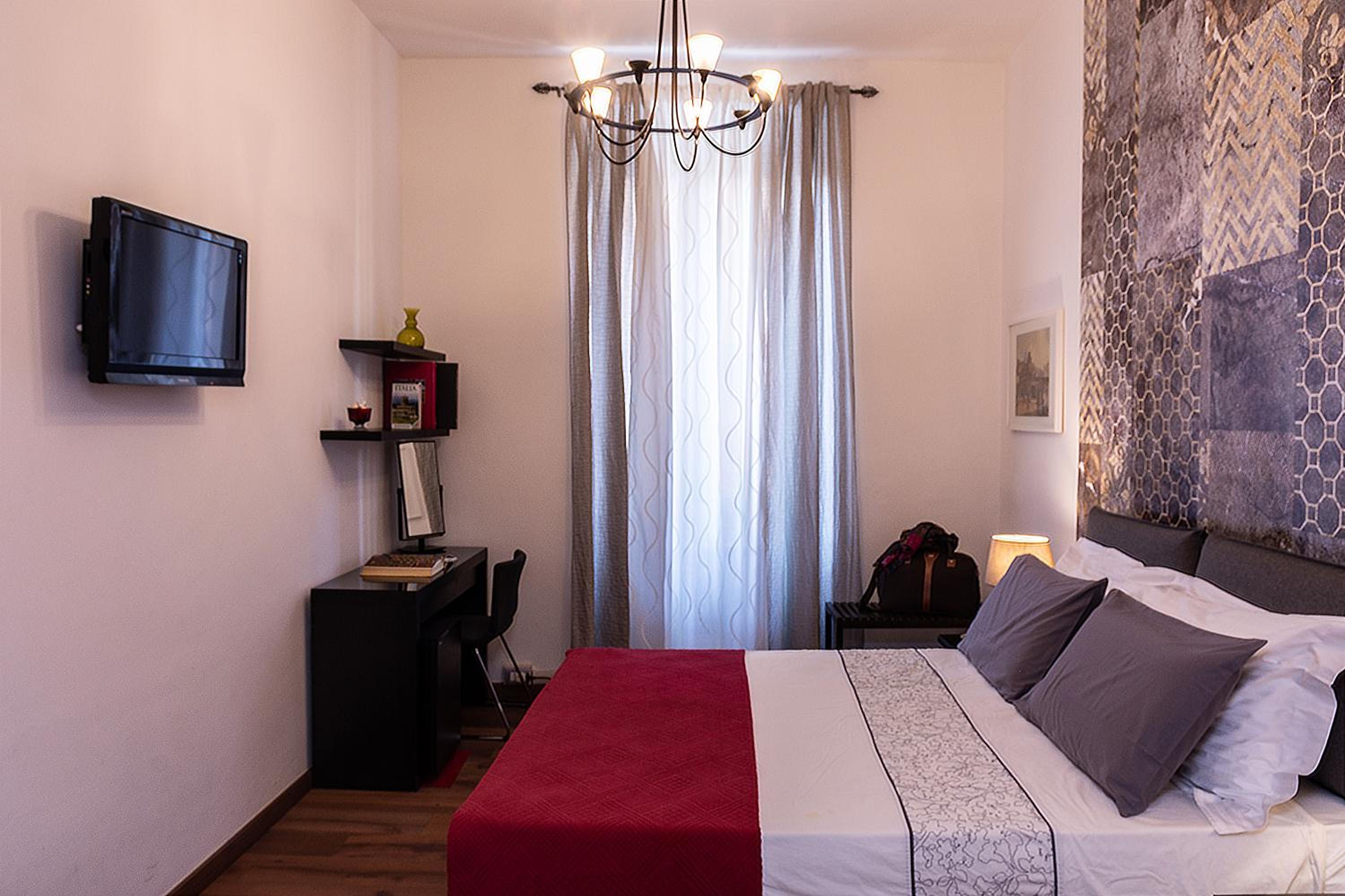 Monticello apartment via Cavour