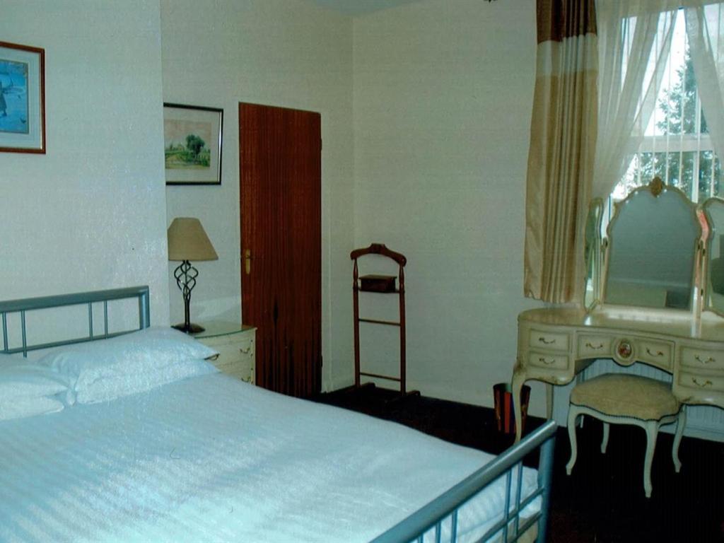 BlackbullA1lodge