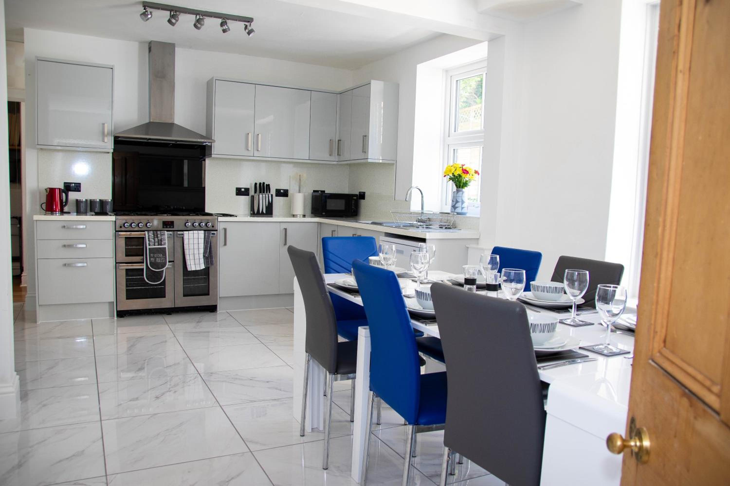 Broadpark Villa view 2