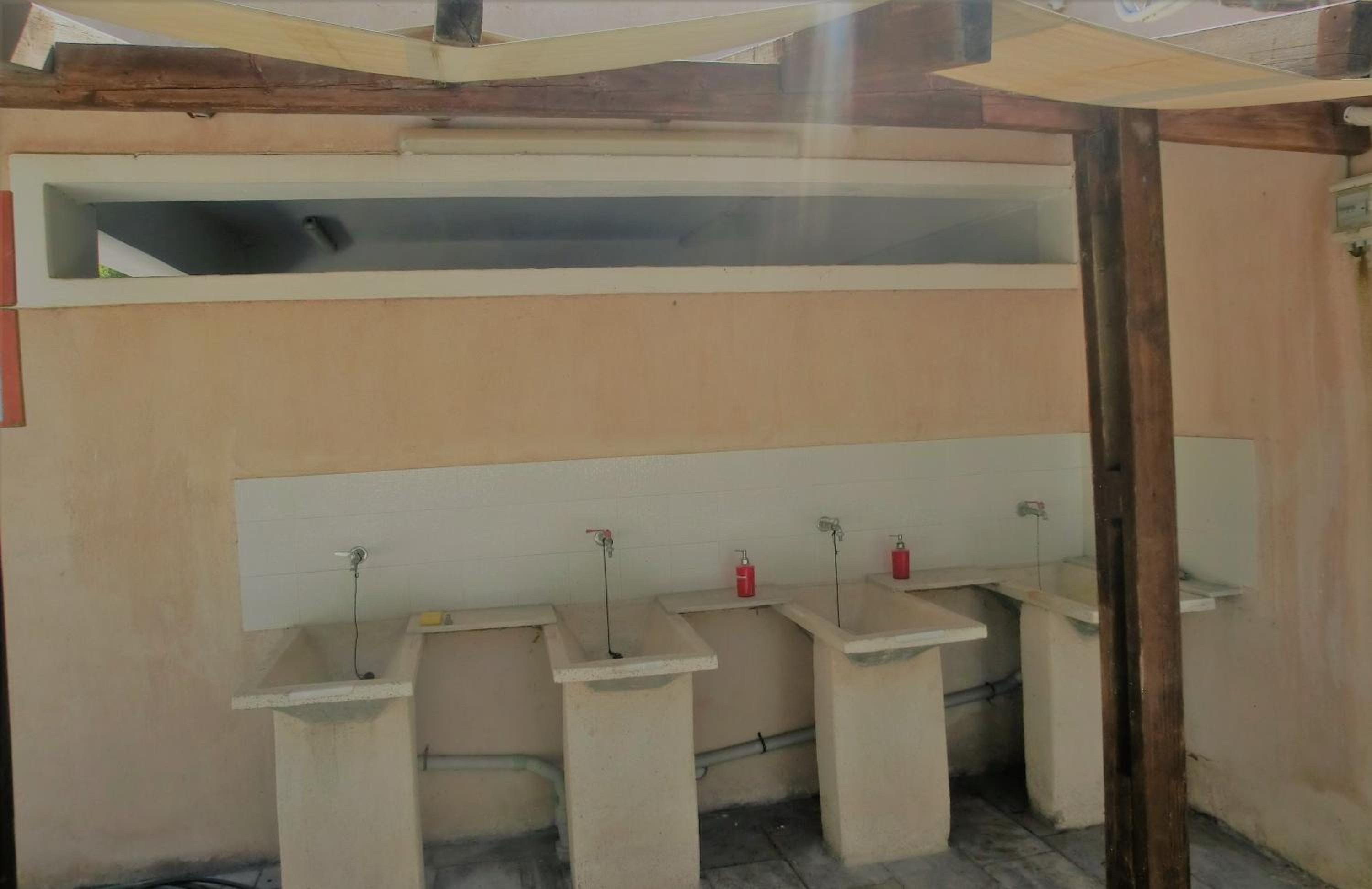 Santorini Camping & Hostel