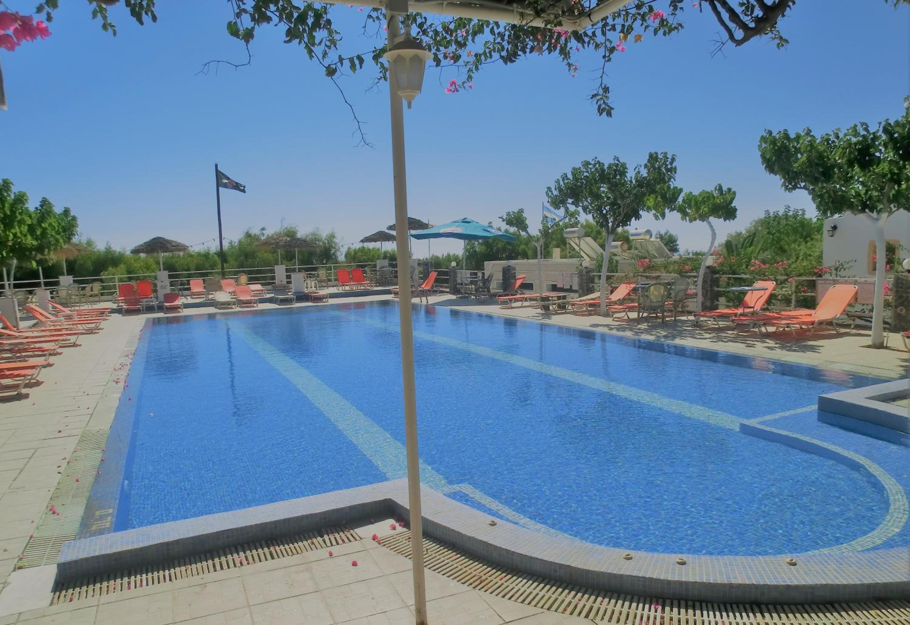 Santorini Camping & Hostel