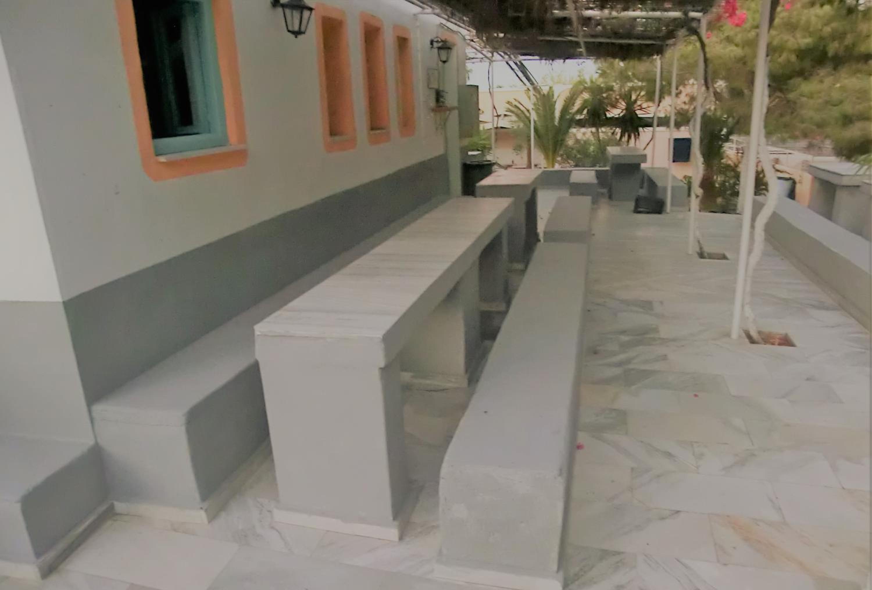 Santorini Camping & Hostel