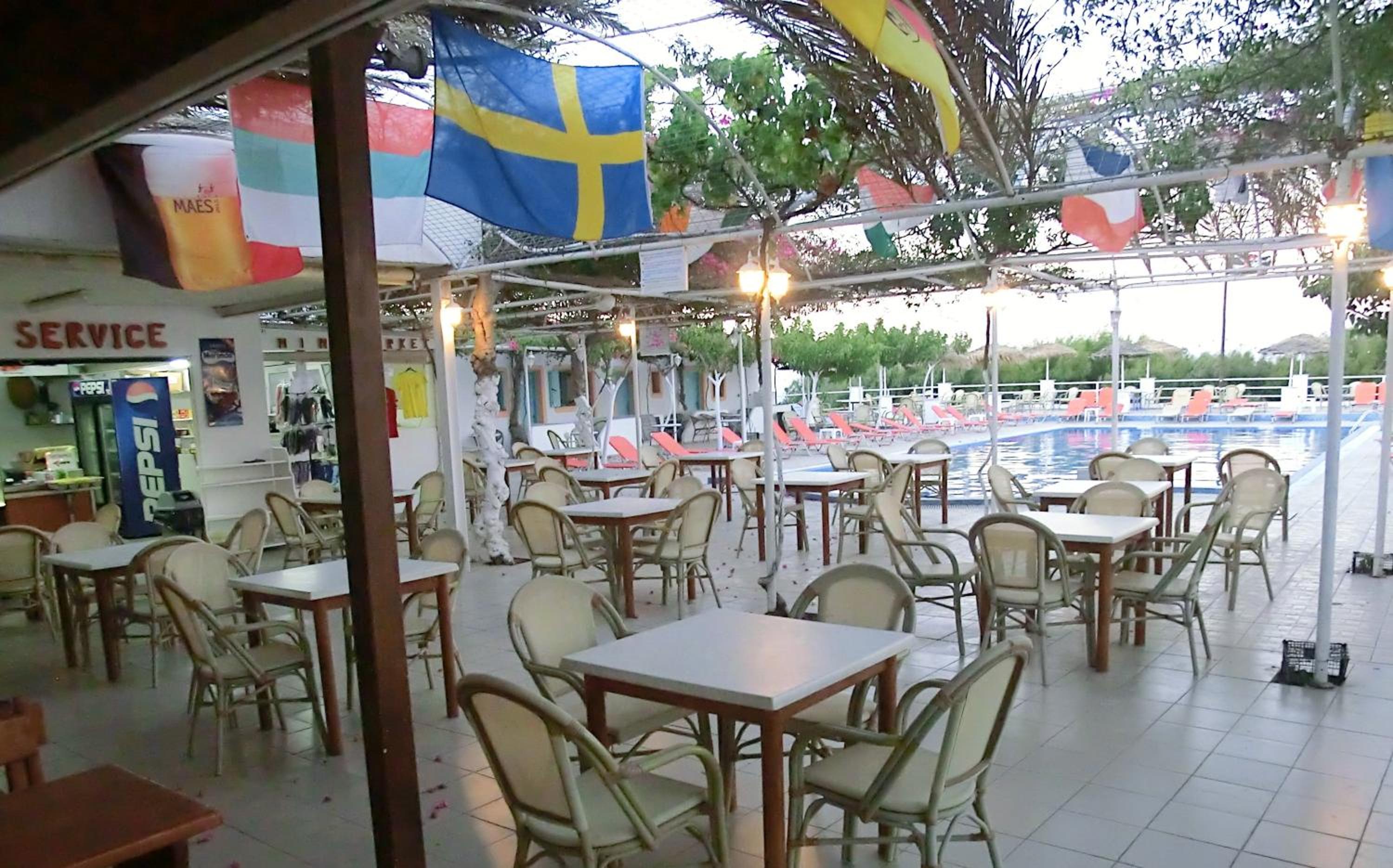 Santorini Camping & Hostel