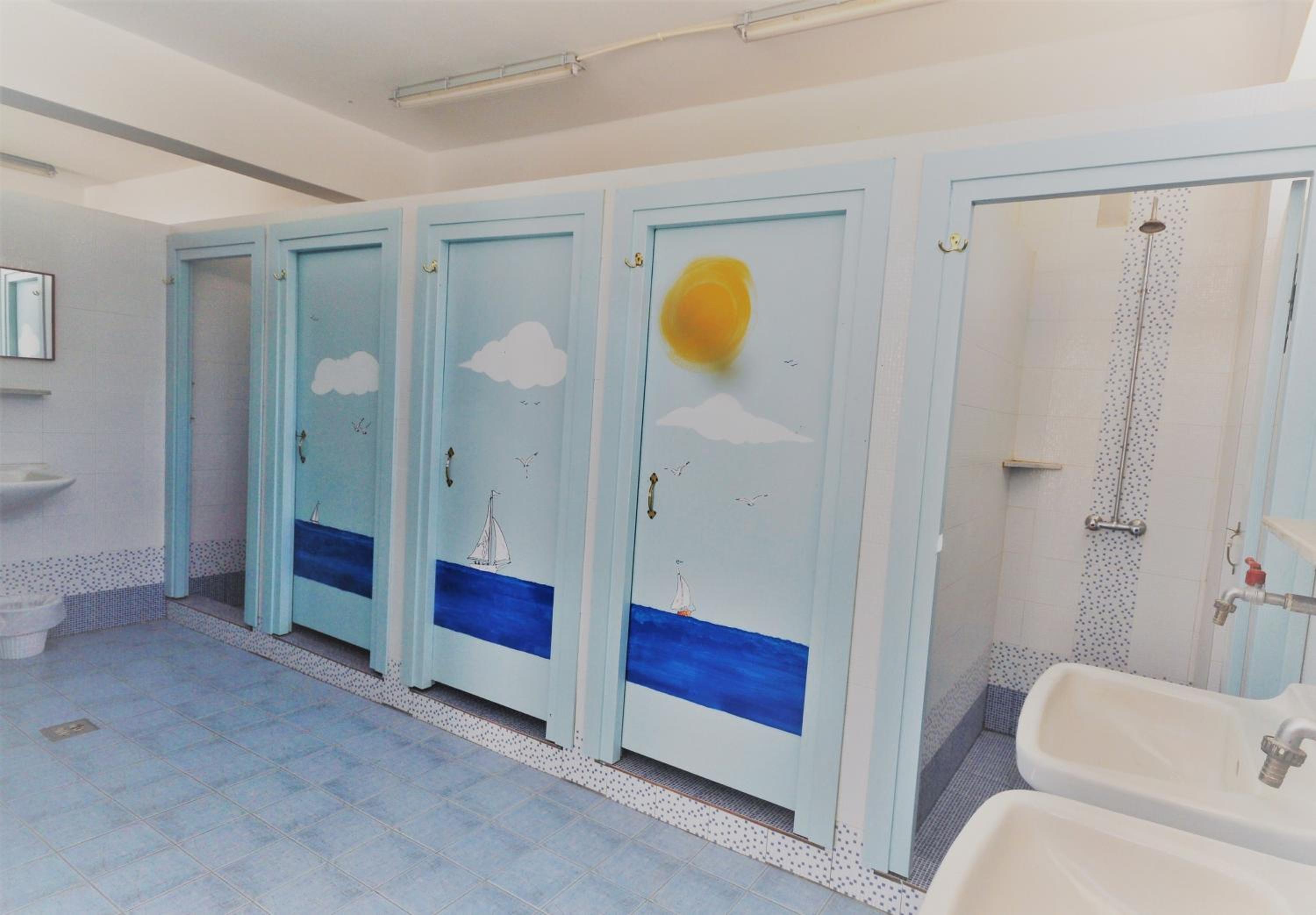 Santorini Camping & Hostel