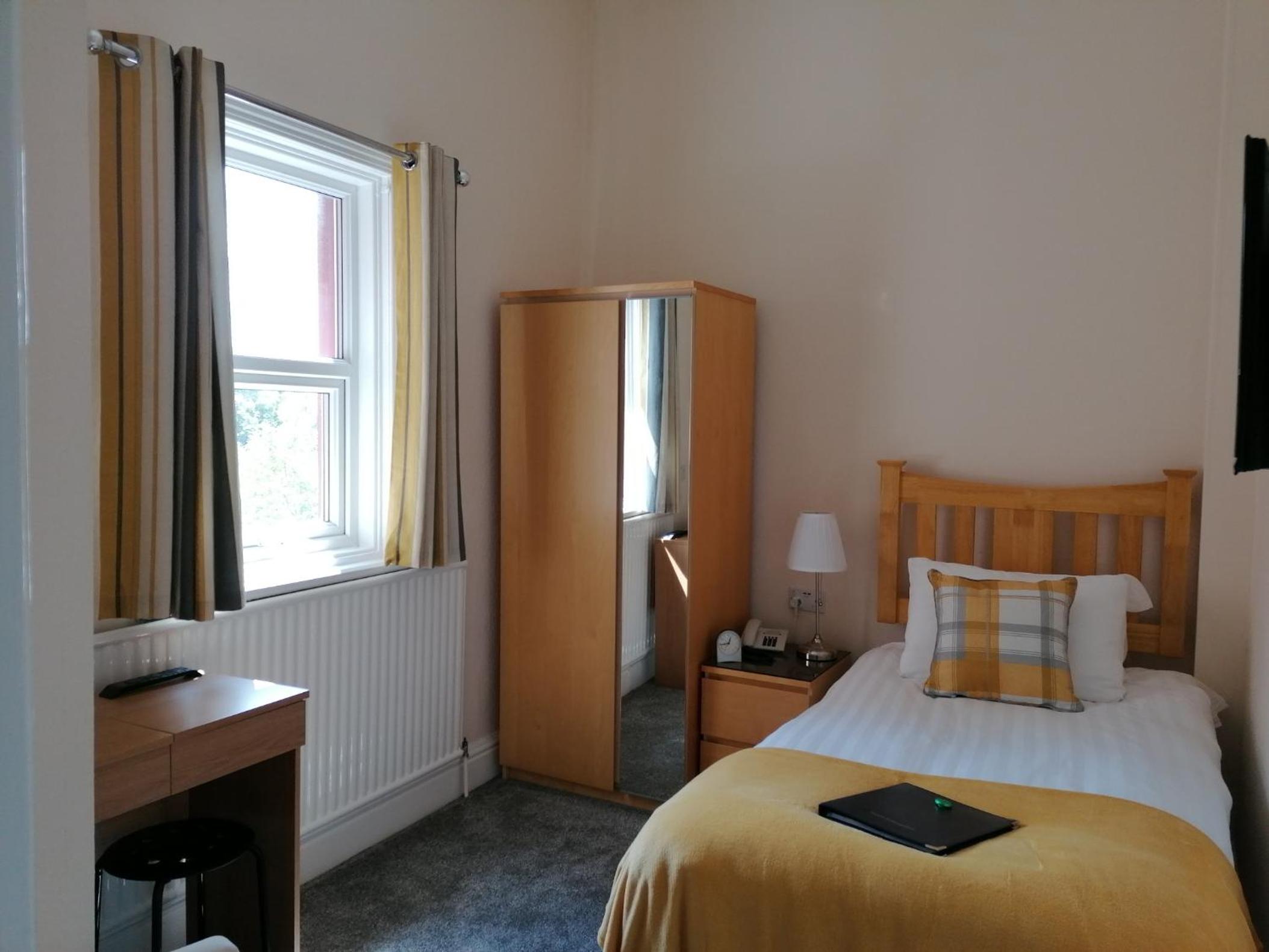 Photo 18