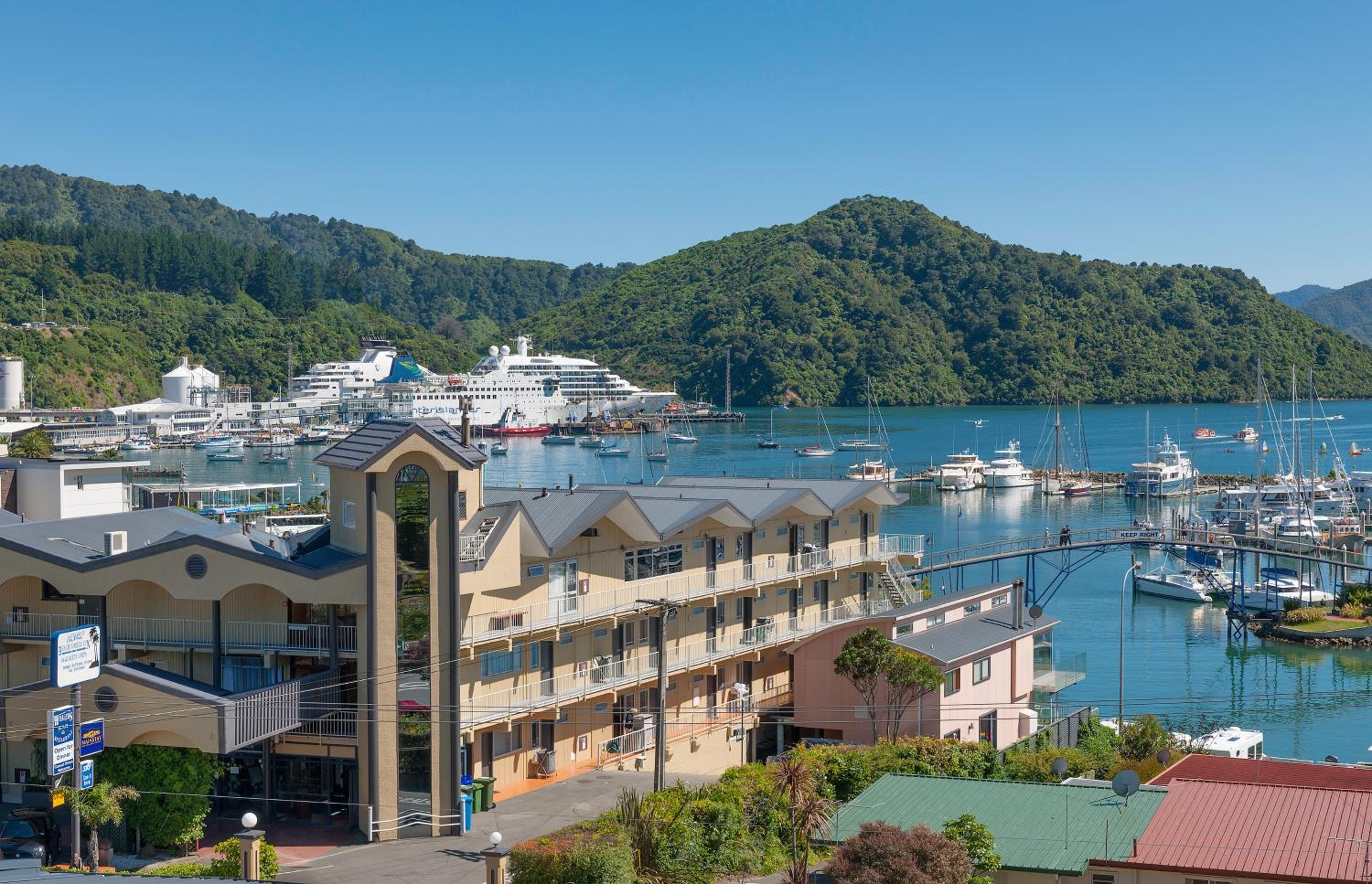 Hotel Beachcomber Inn Picton