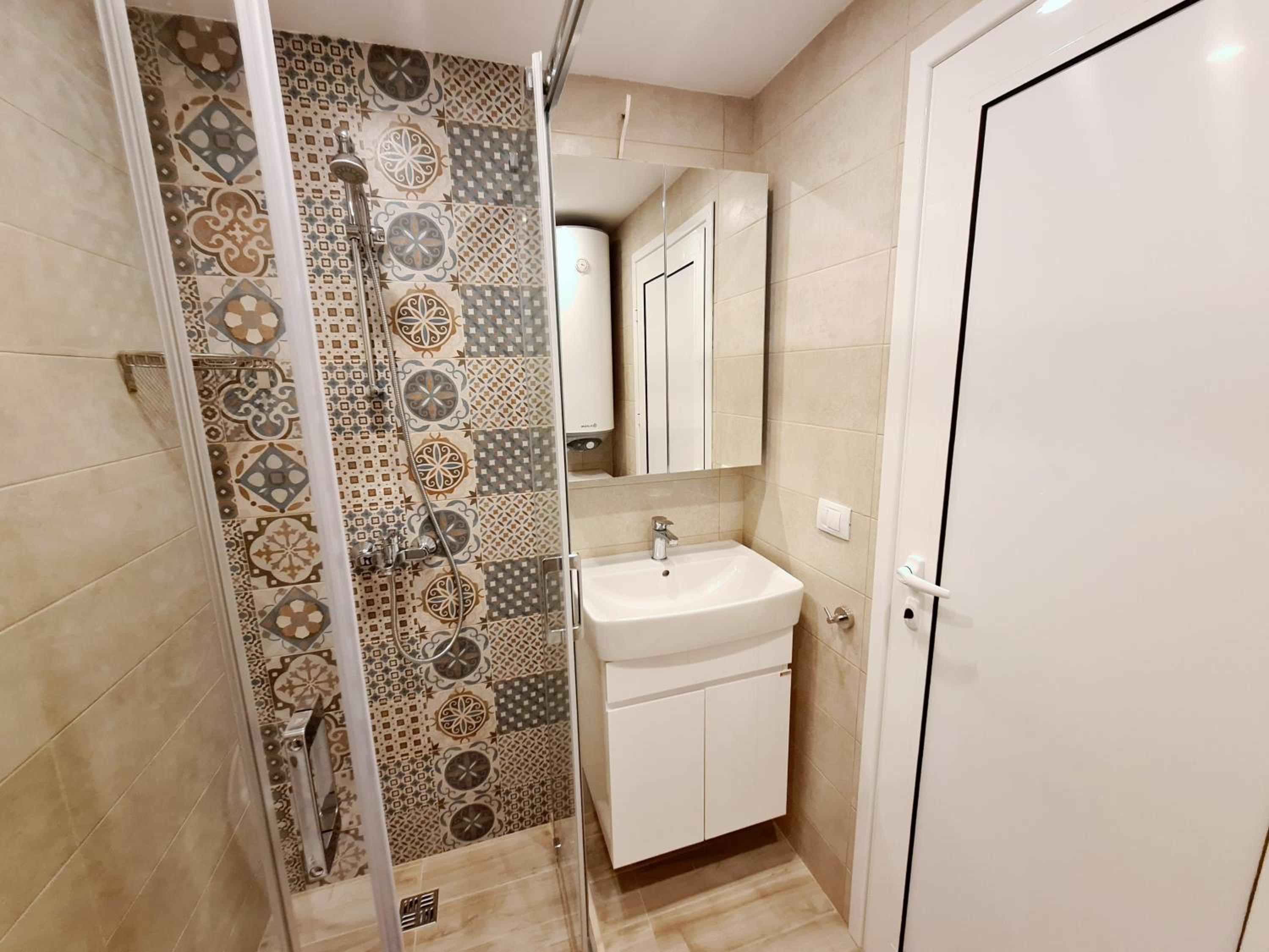 Brand new luxury flat in the city center view 3