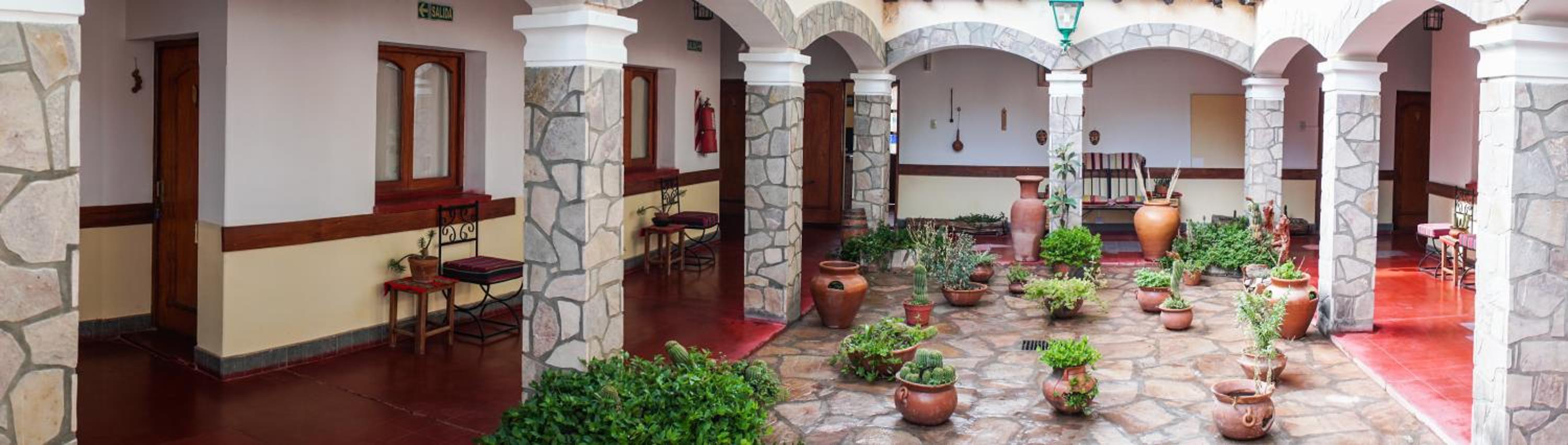 Azul Humahuaca Hostal