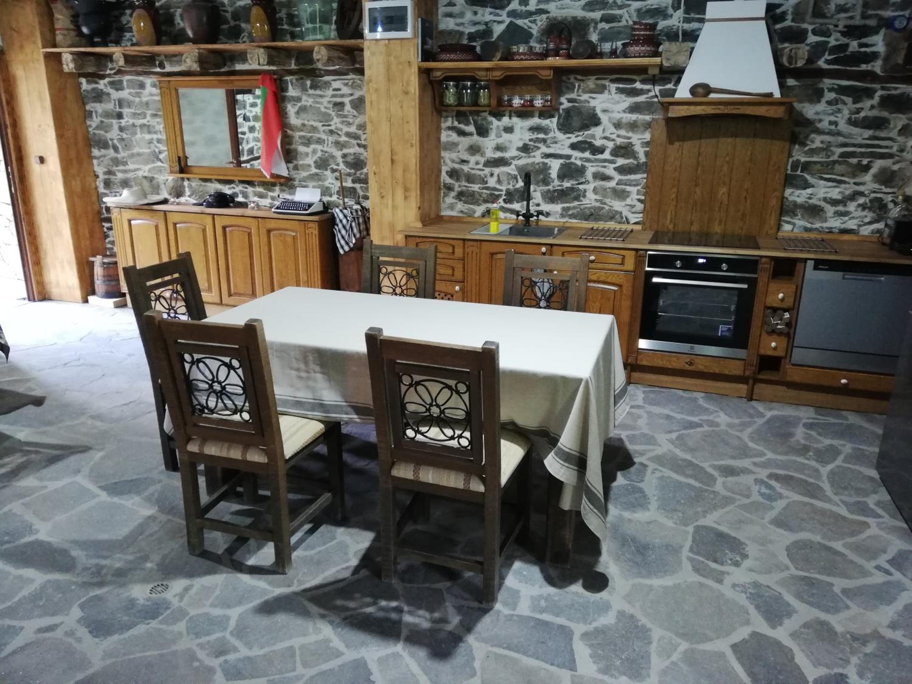 GUEST HOUSE ELENA