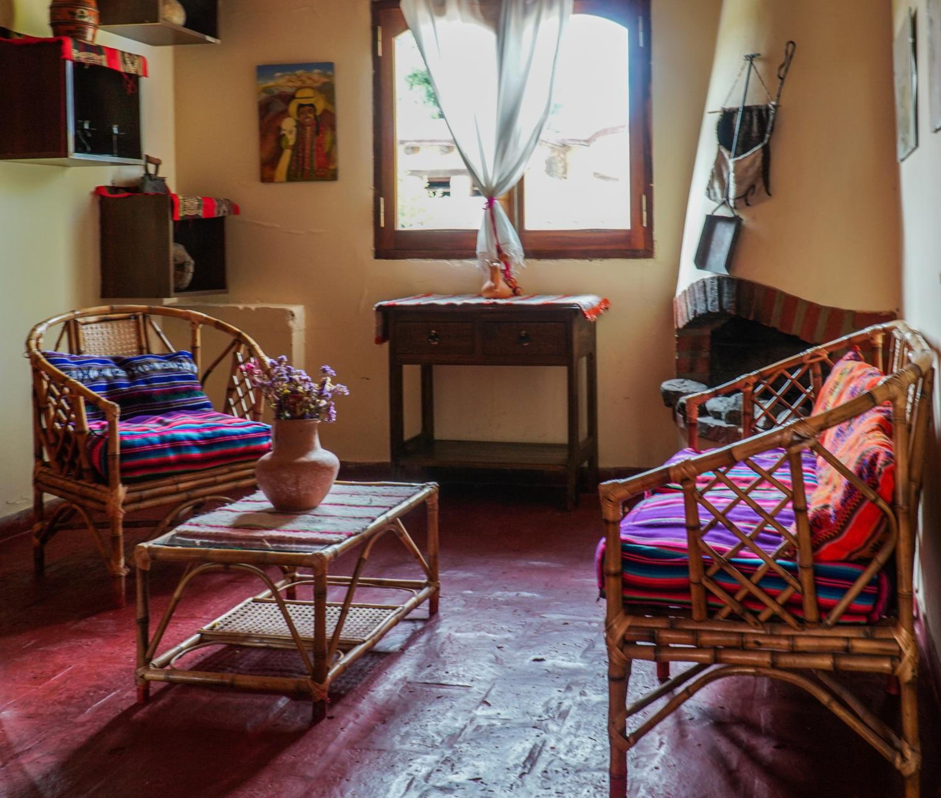 Azul Humahuaca Hostal