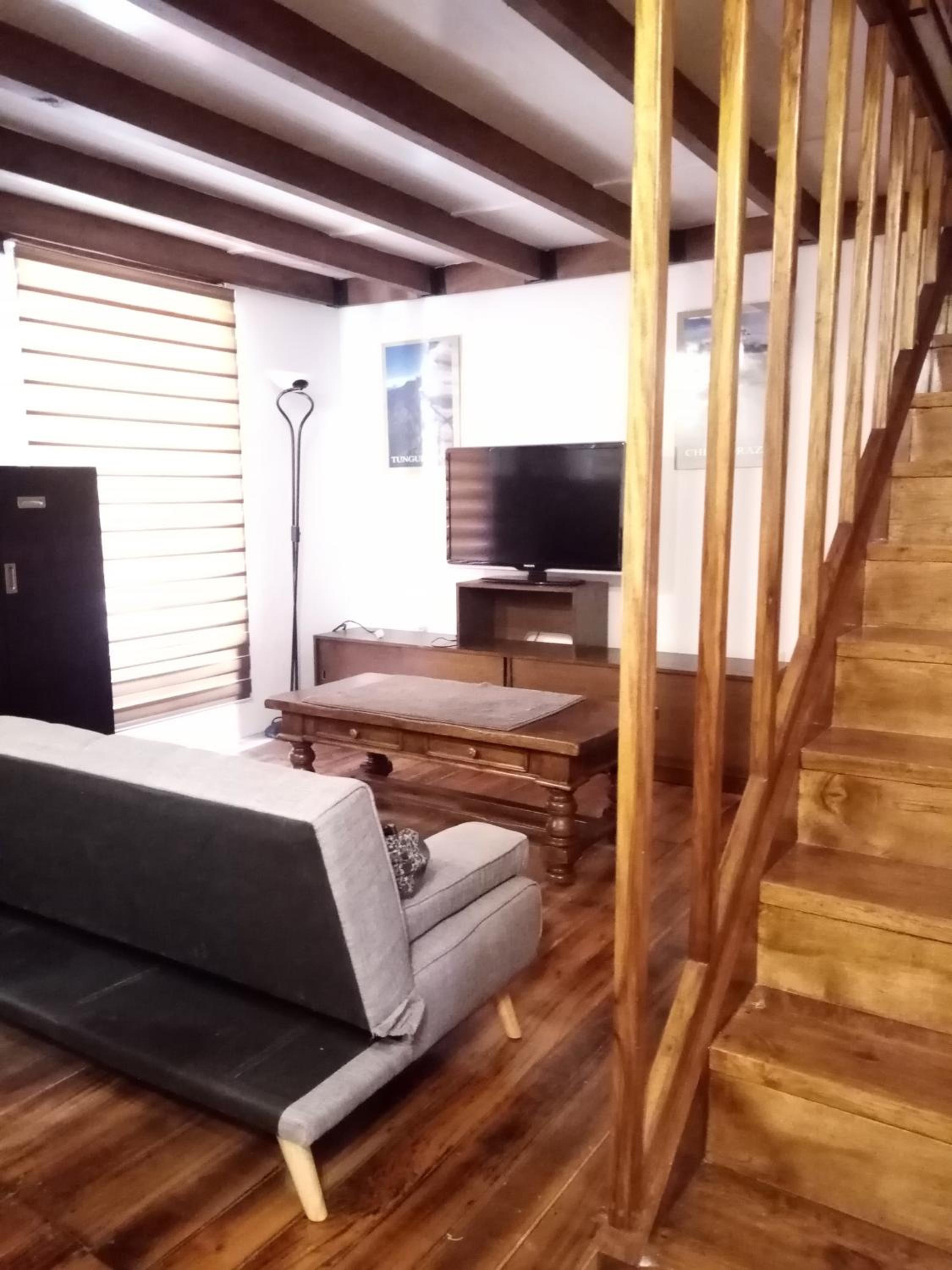 Estudio Ger renewed cozy loft in Old town Quito view 5