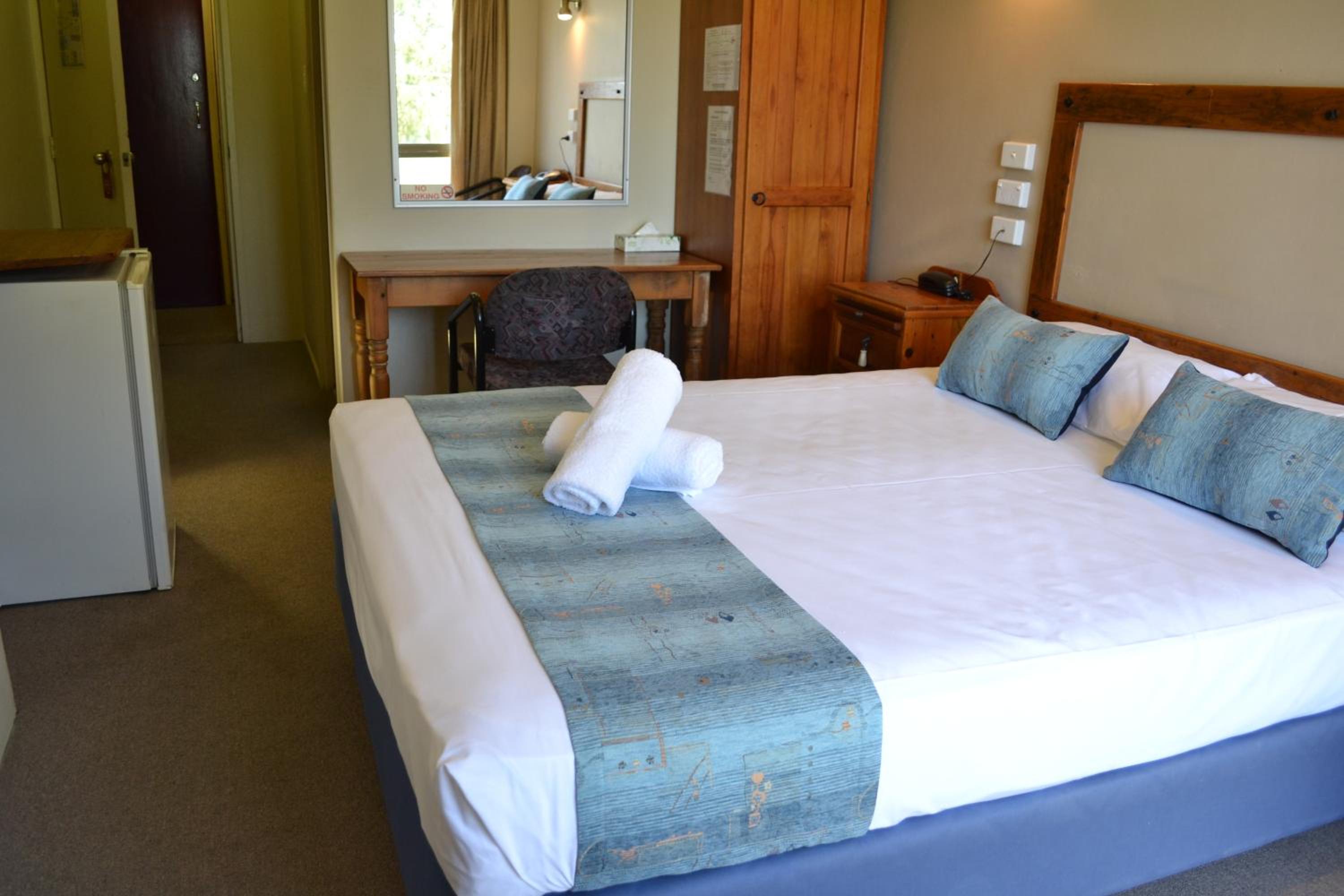 Rockhampton Riverside Central Hotel Official