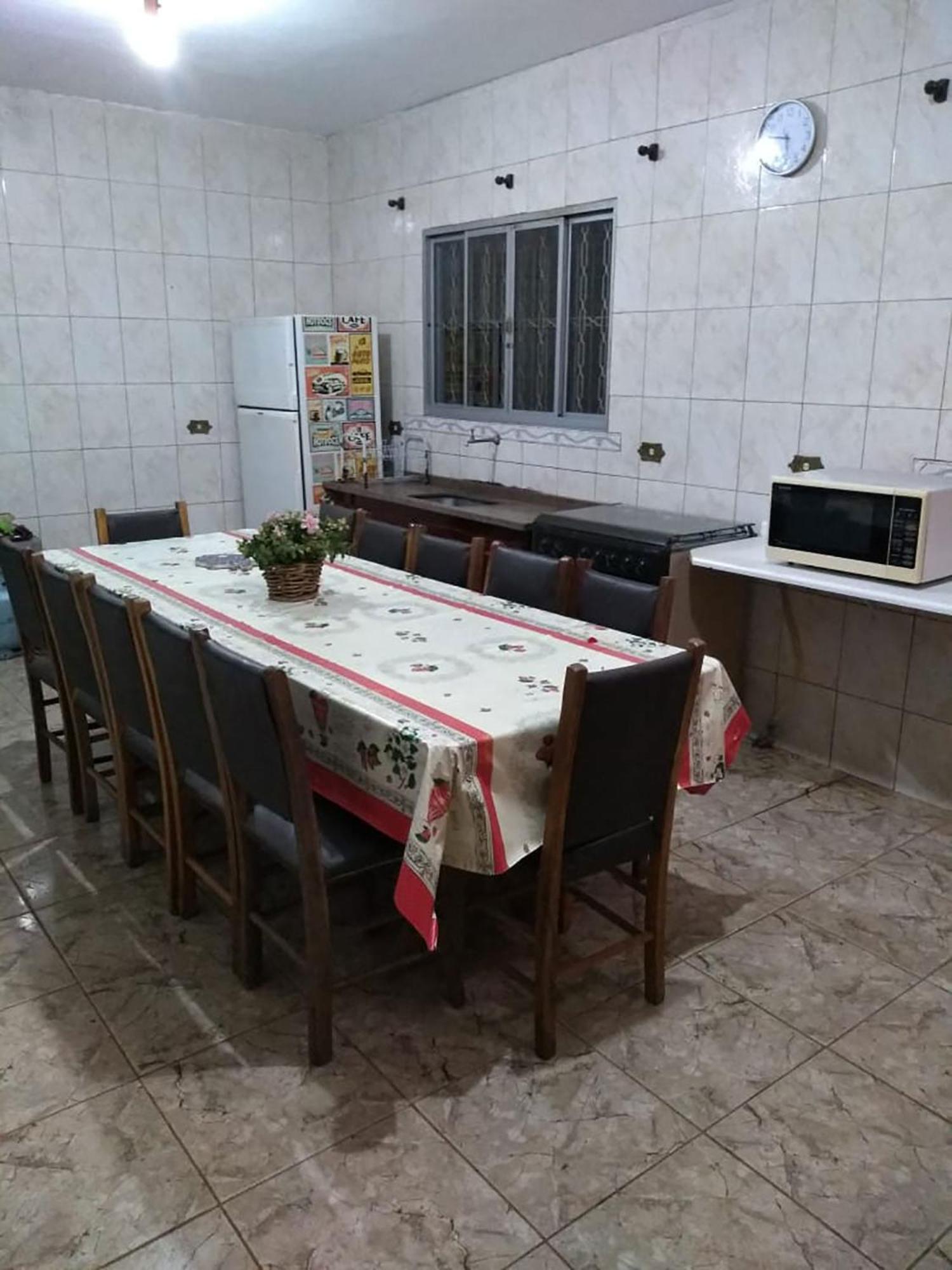 Chácara espaçosa com lazer completo em Ibiúna