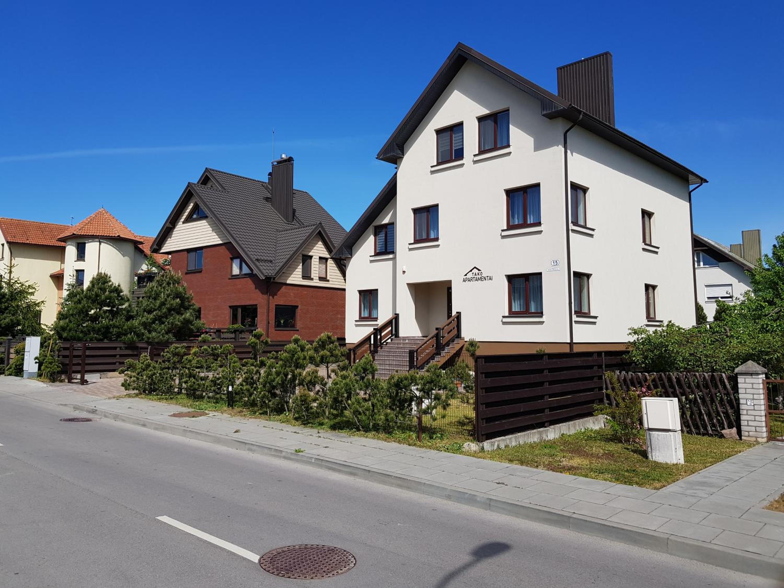 TAKO Apartments parking free