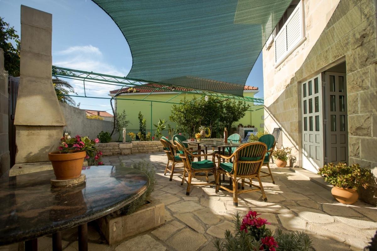Villa Jaka 2 - with pool view 3