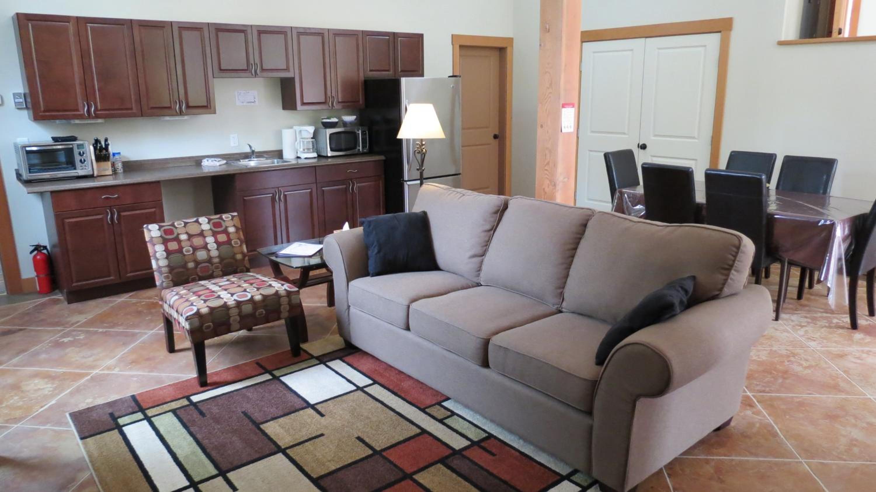 Tofino Vacations - Cobble Wood and Bird Sanctuary Guest Houses - Property Image 36