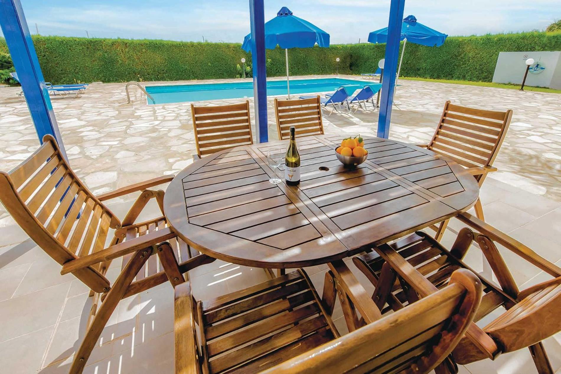 Villa Ino with private swimming pool at Coral bay