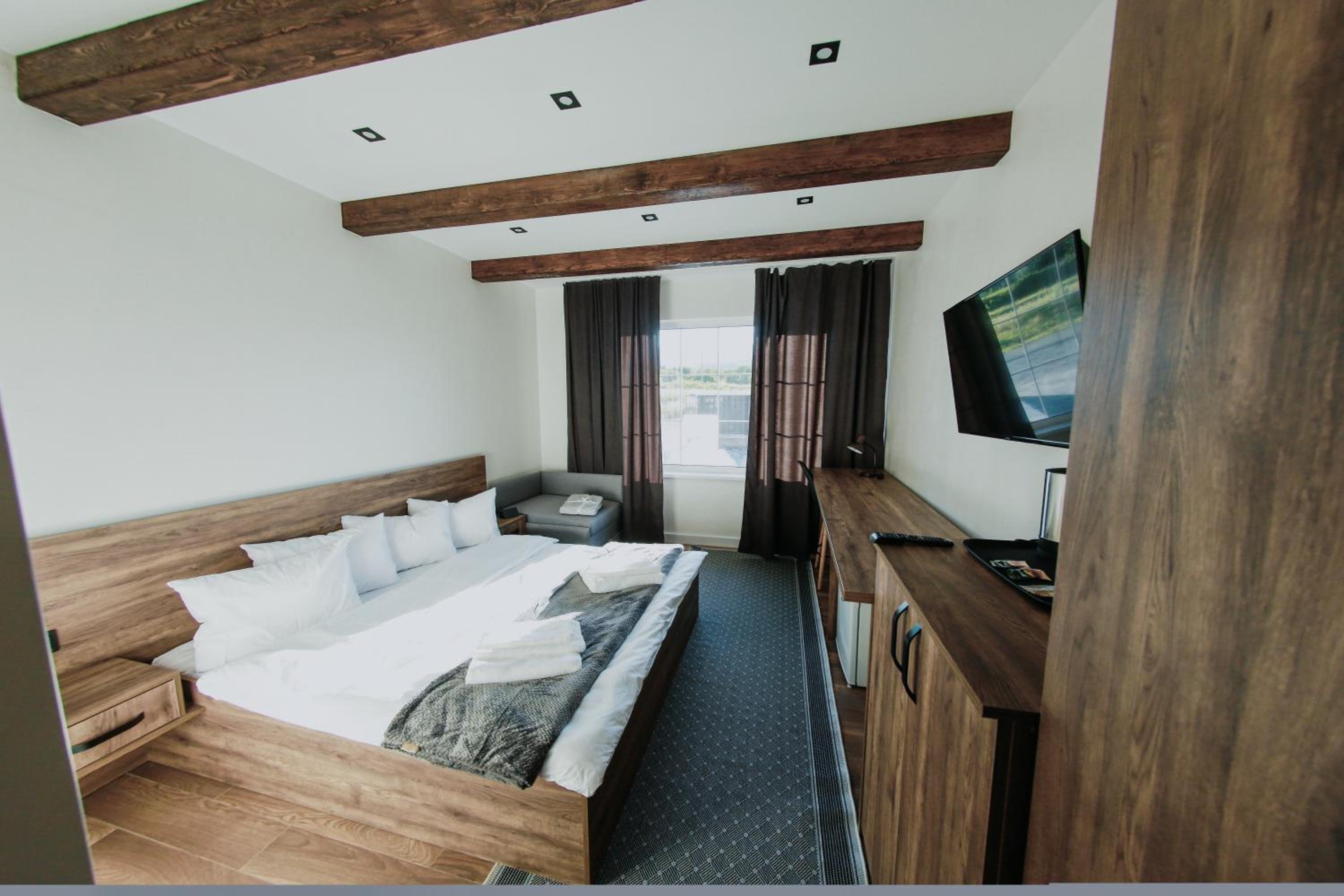 Saliuk Lodge