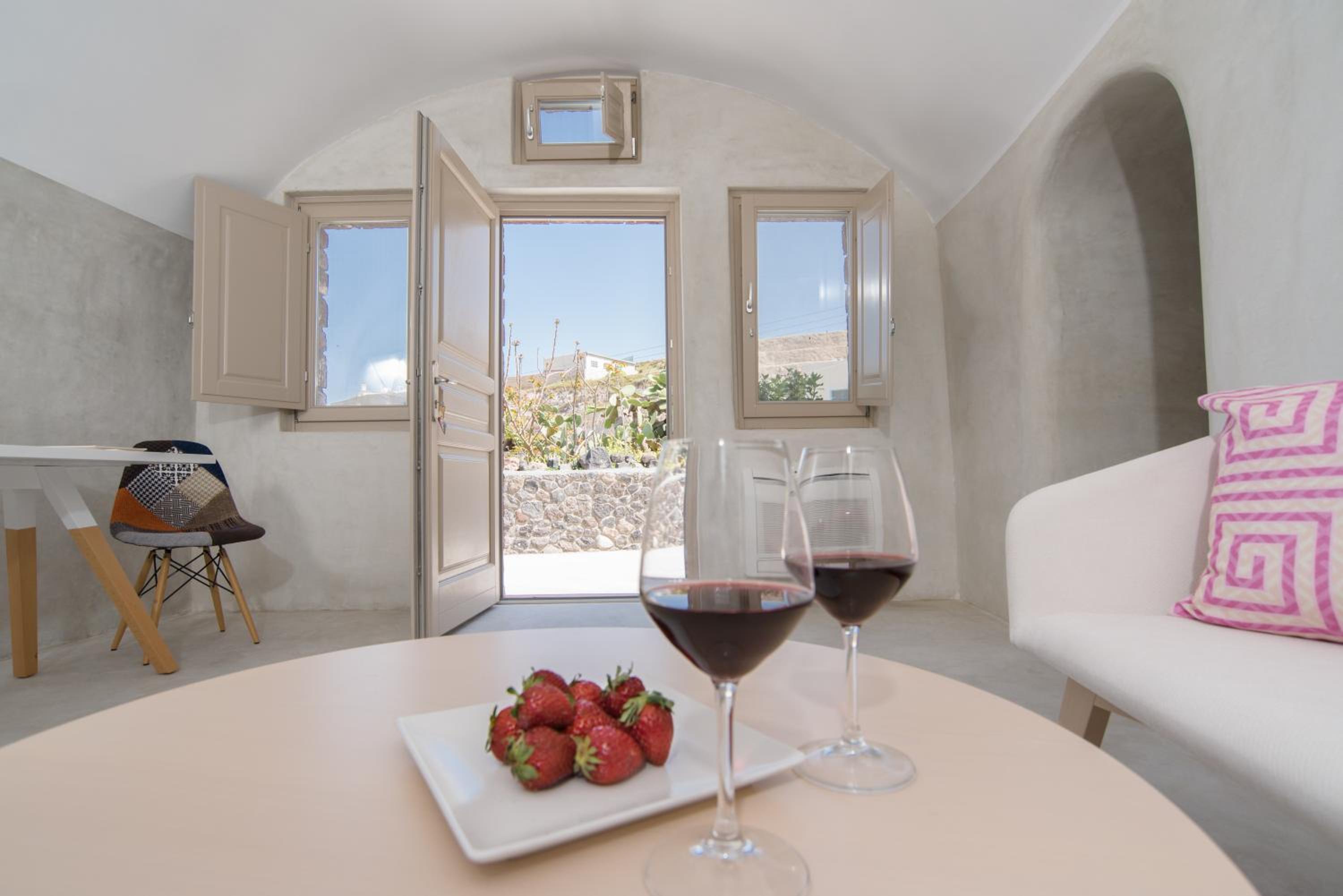 LAGADI SUITES by K&K