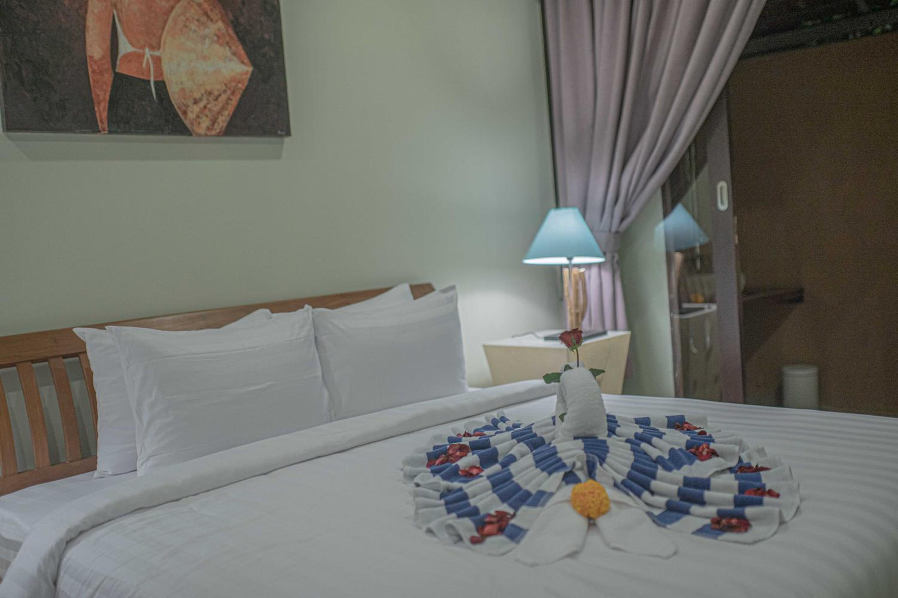 Theo Villa - 2 bedroom view 3