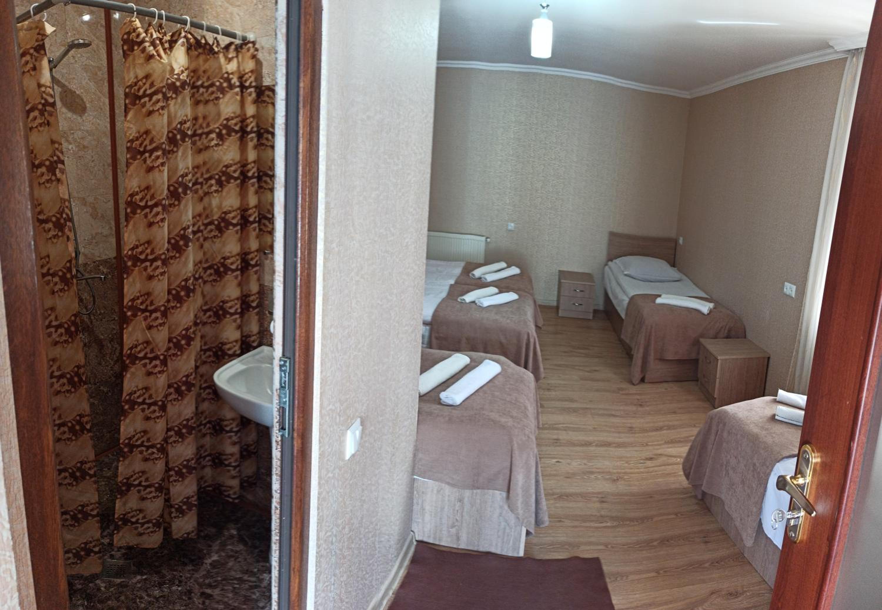 Guest House on V. Pshavela 50 view 3