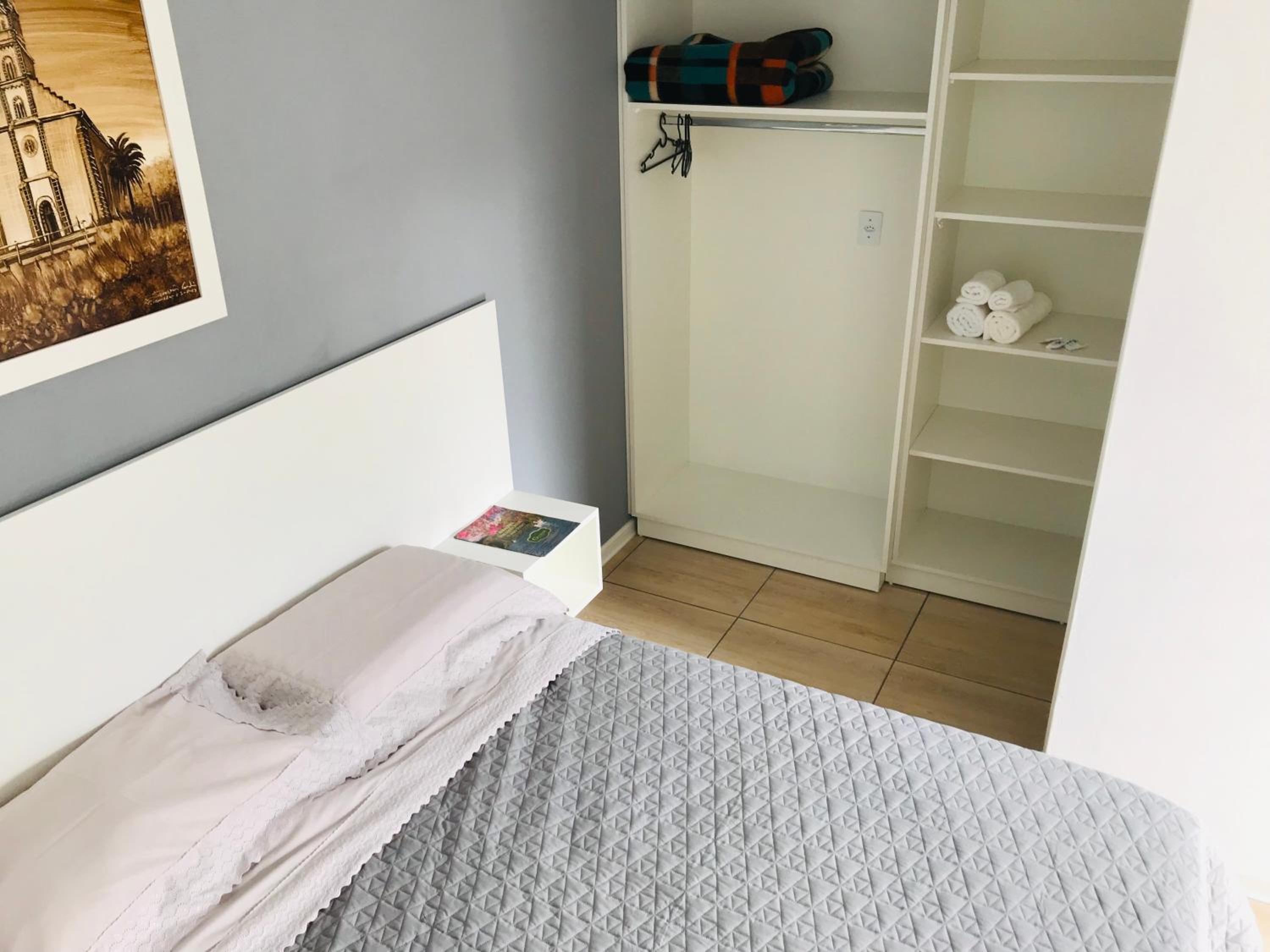 Suite em Gramado, próxima a Avenida das Hortencias