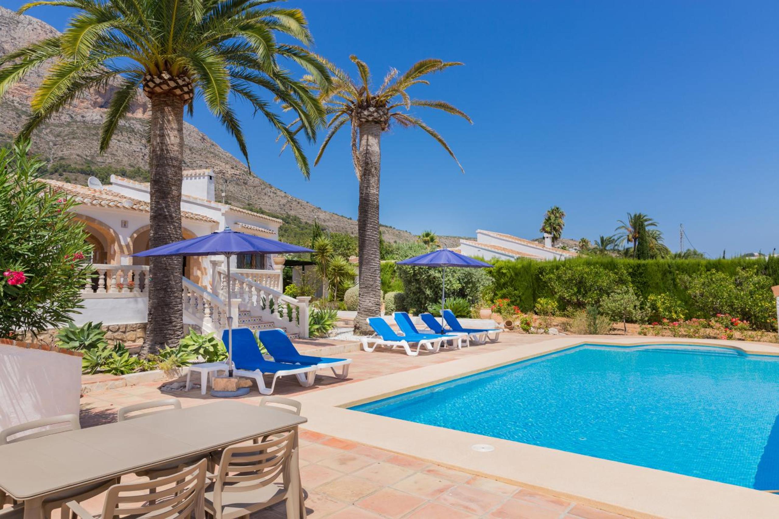 Villa Llamedos Montgo Javea by Rock Rentals view 4