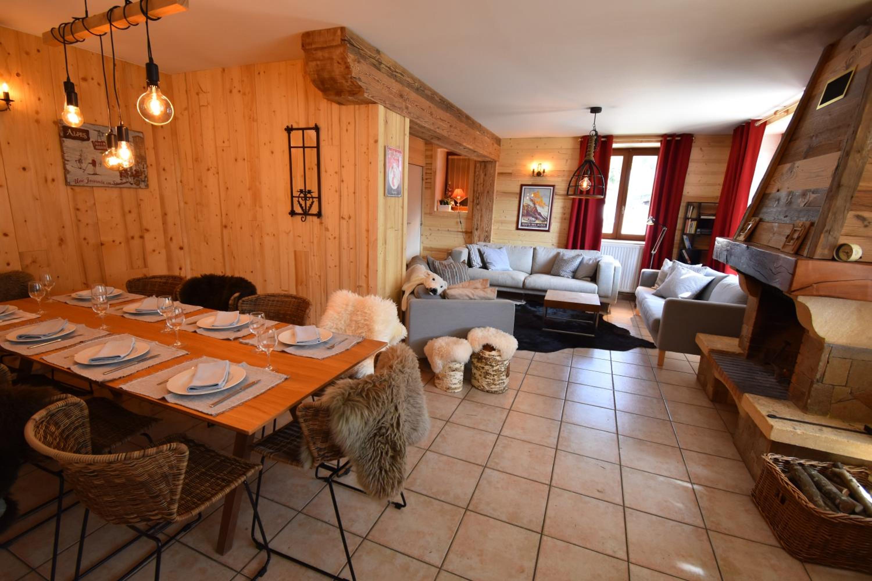 VAUJANYLOCATIONS - Chalet Louise view 3