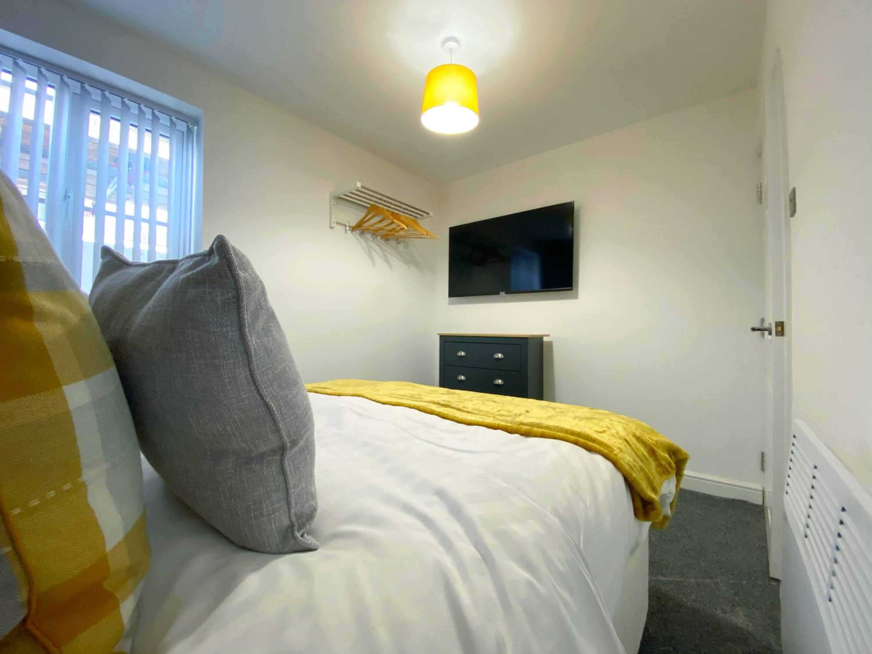 Kensington Suite Sasco Apartments view 4