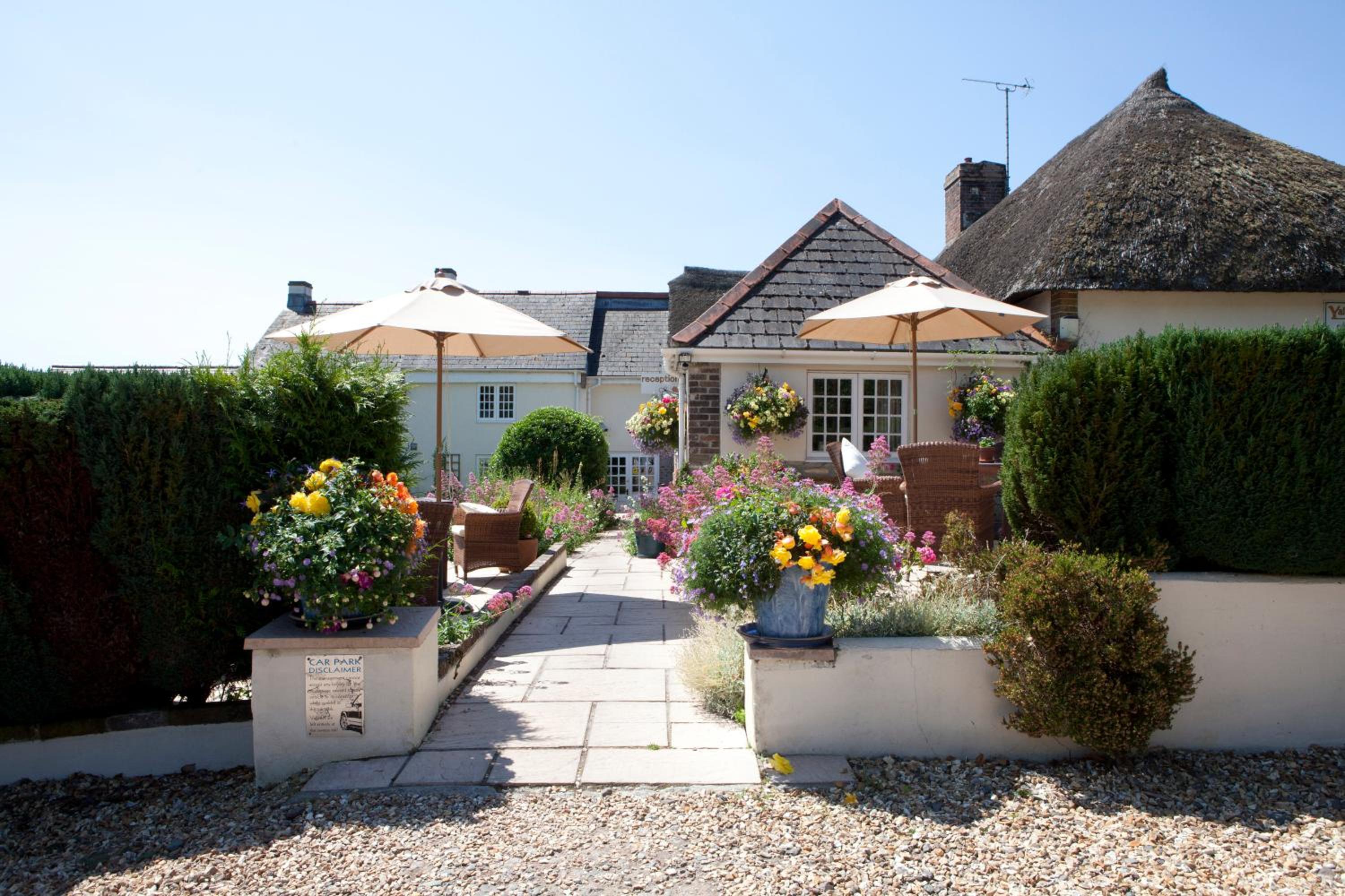 Yalbury Cottage