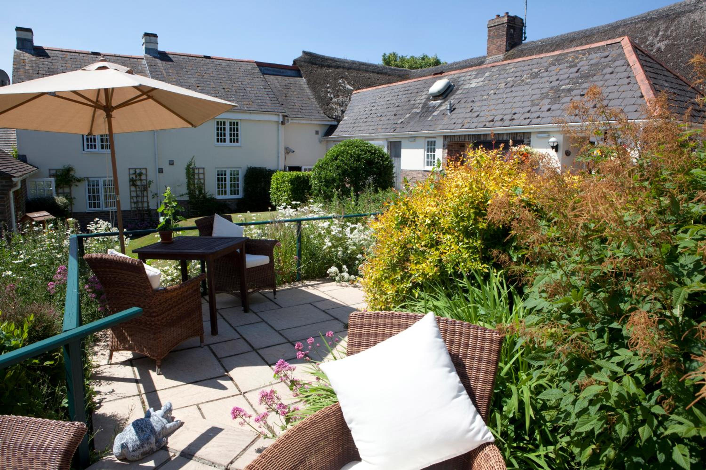 Yalbury Cottage